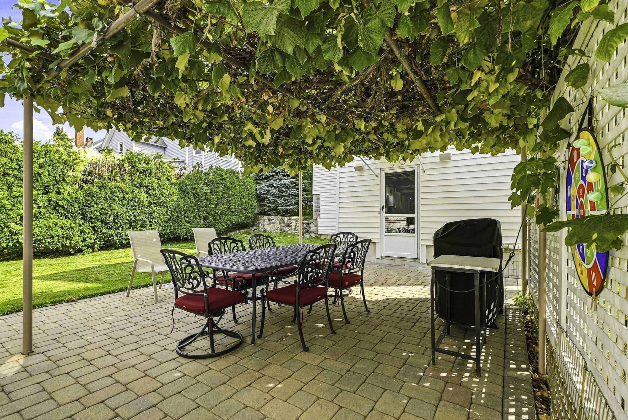 2 Gibbon Avenue Property Photo 39