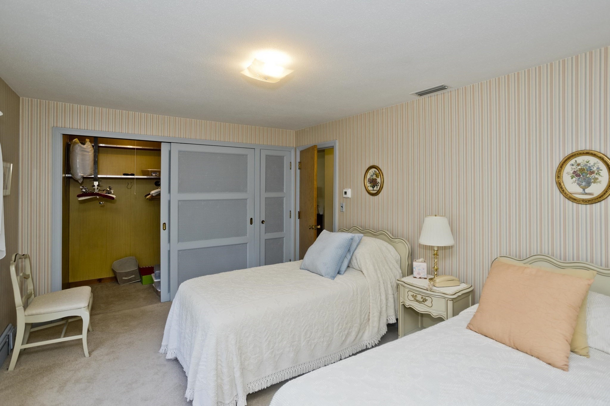 34 Vadnais St Property Photo 8