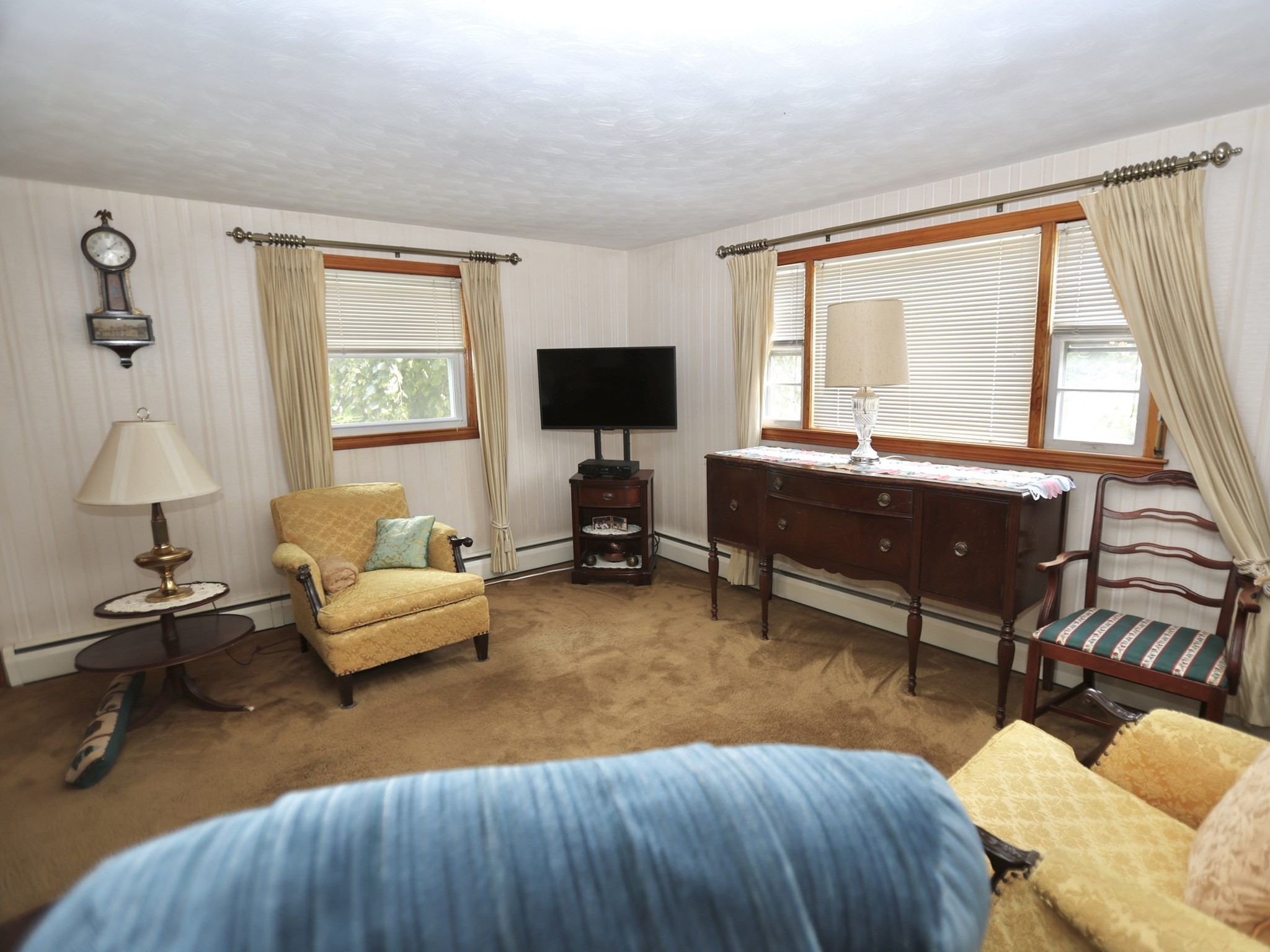 36 Revere St Property Photo 5