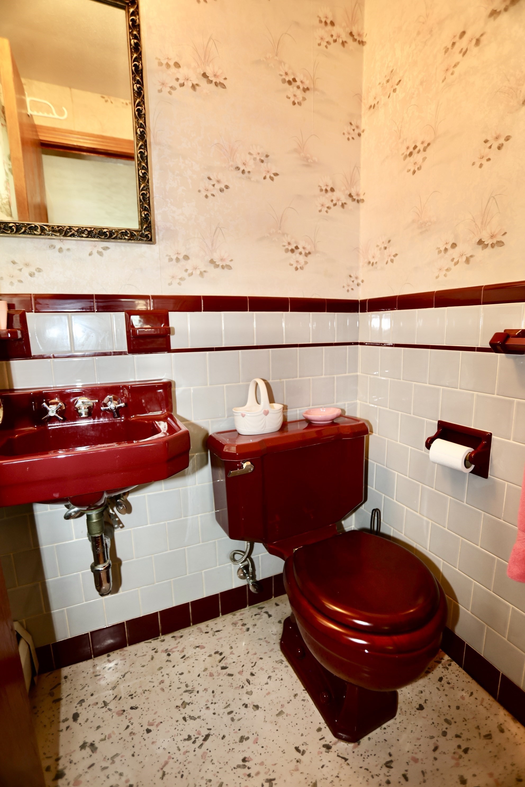36 Revere St Property Photo 13