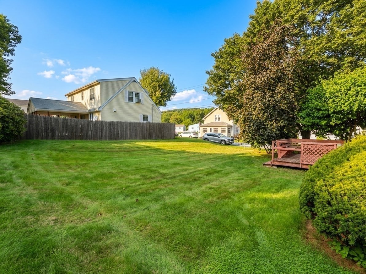 36 Revere St Property Photo 16