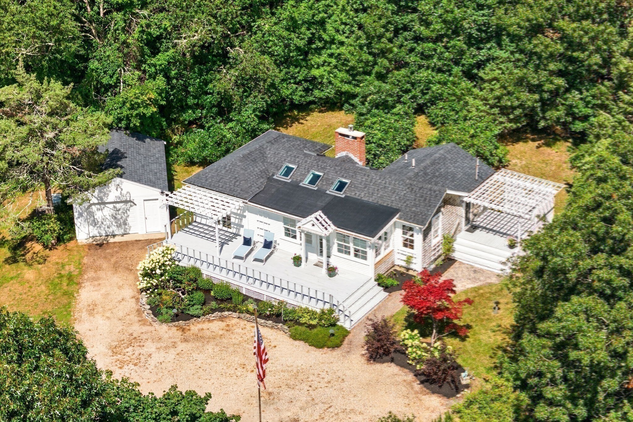 60 Valley Farm Rd Property Photo 1