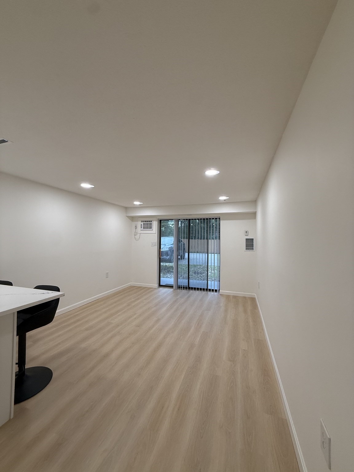 2 Greenbriar Dr # 103 Property Photo 6