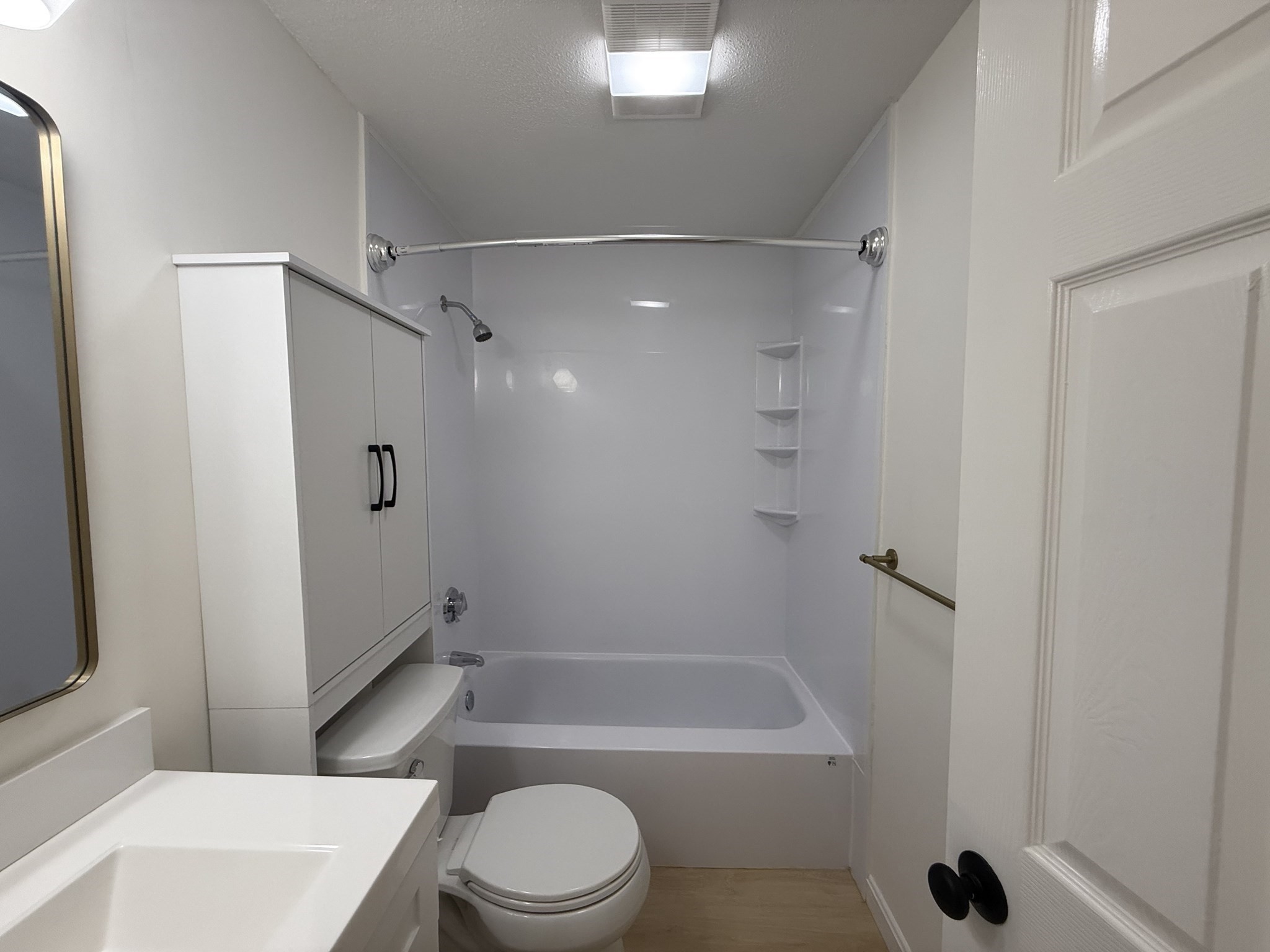 2 Greenbriar Dr # 103 Property Photo 8