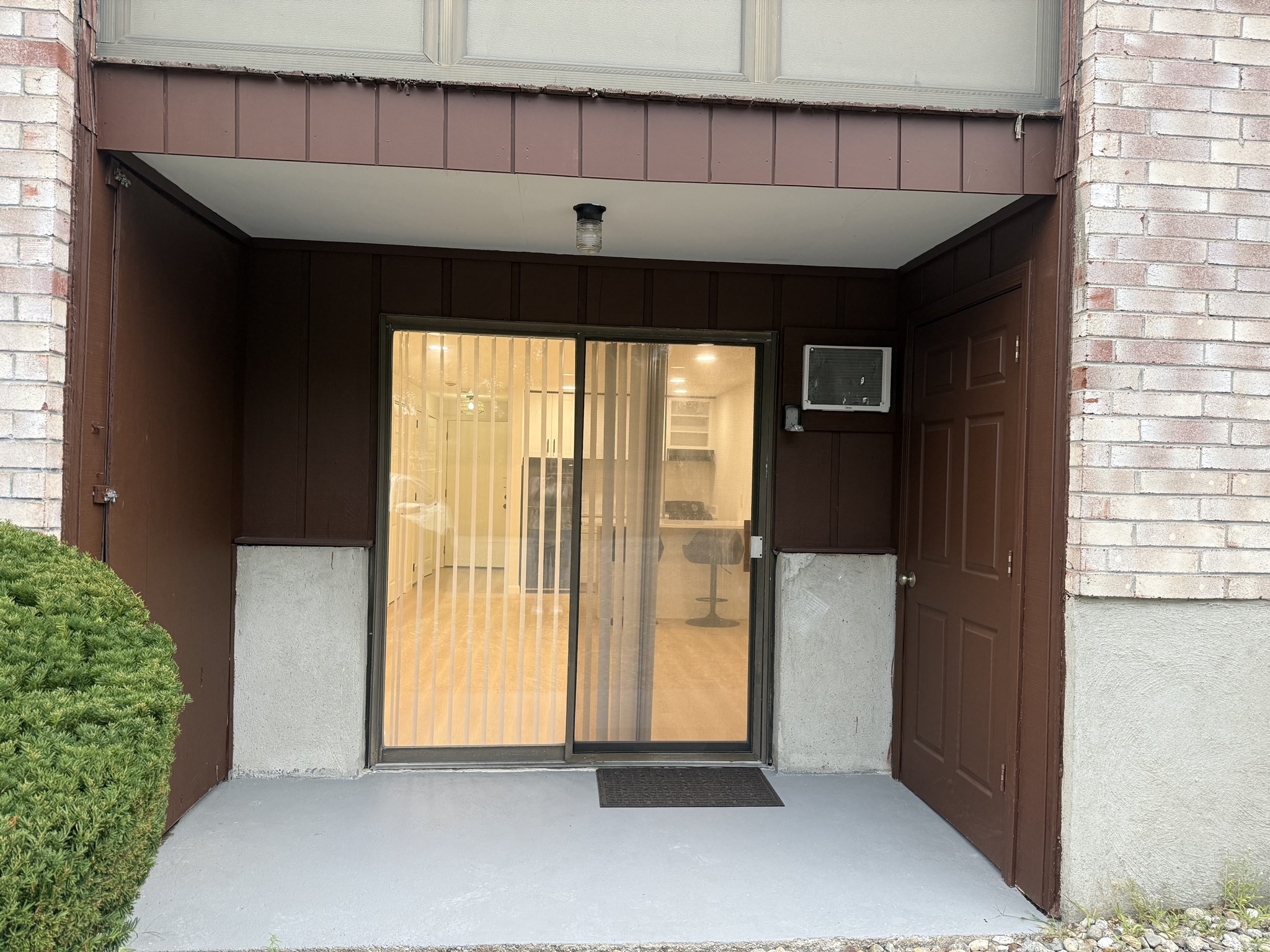 2 Greenbriar Dr # 103 Property Photo 18