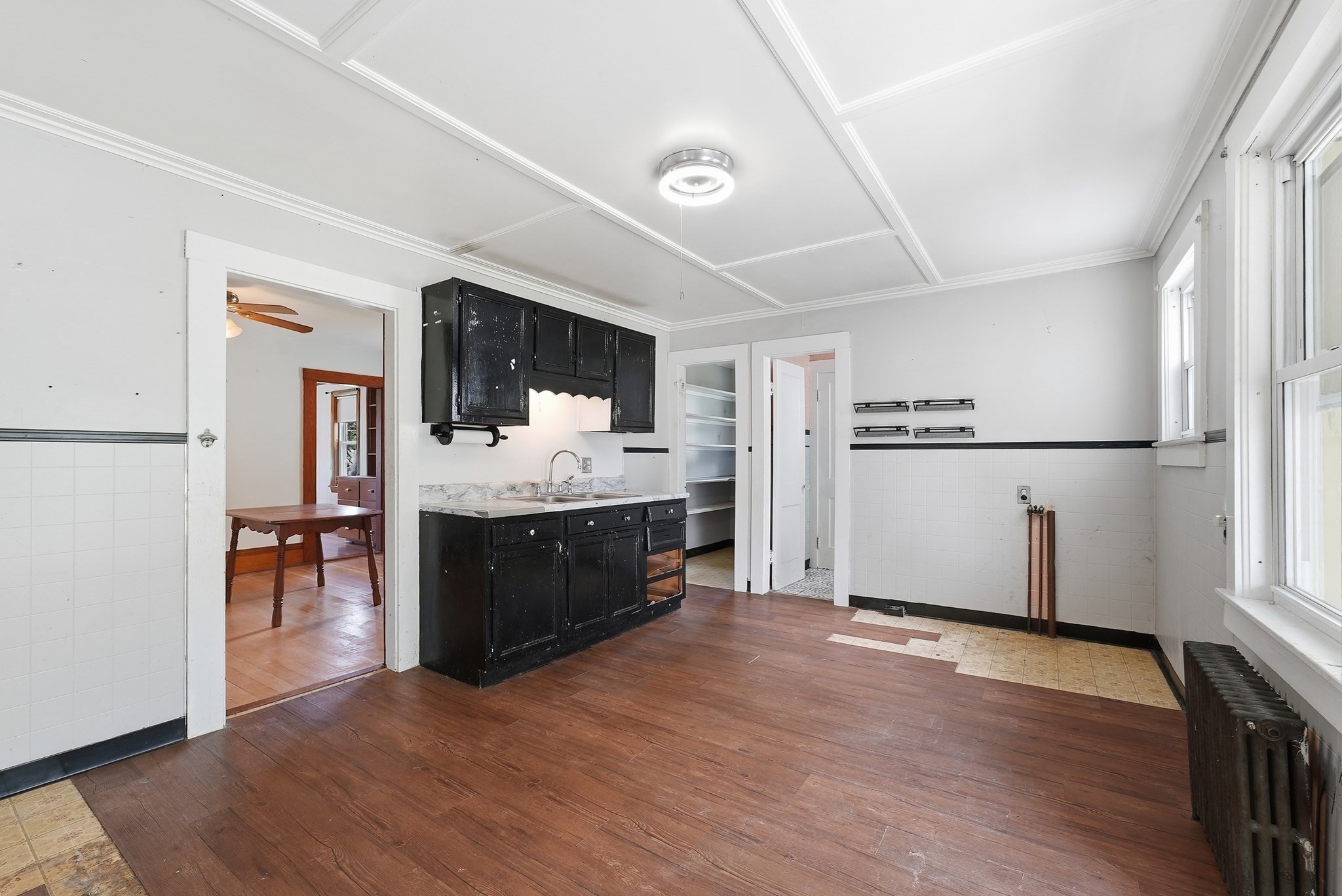 54 Franklin St Property Photo 4