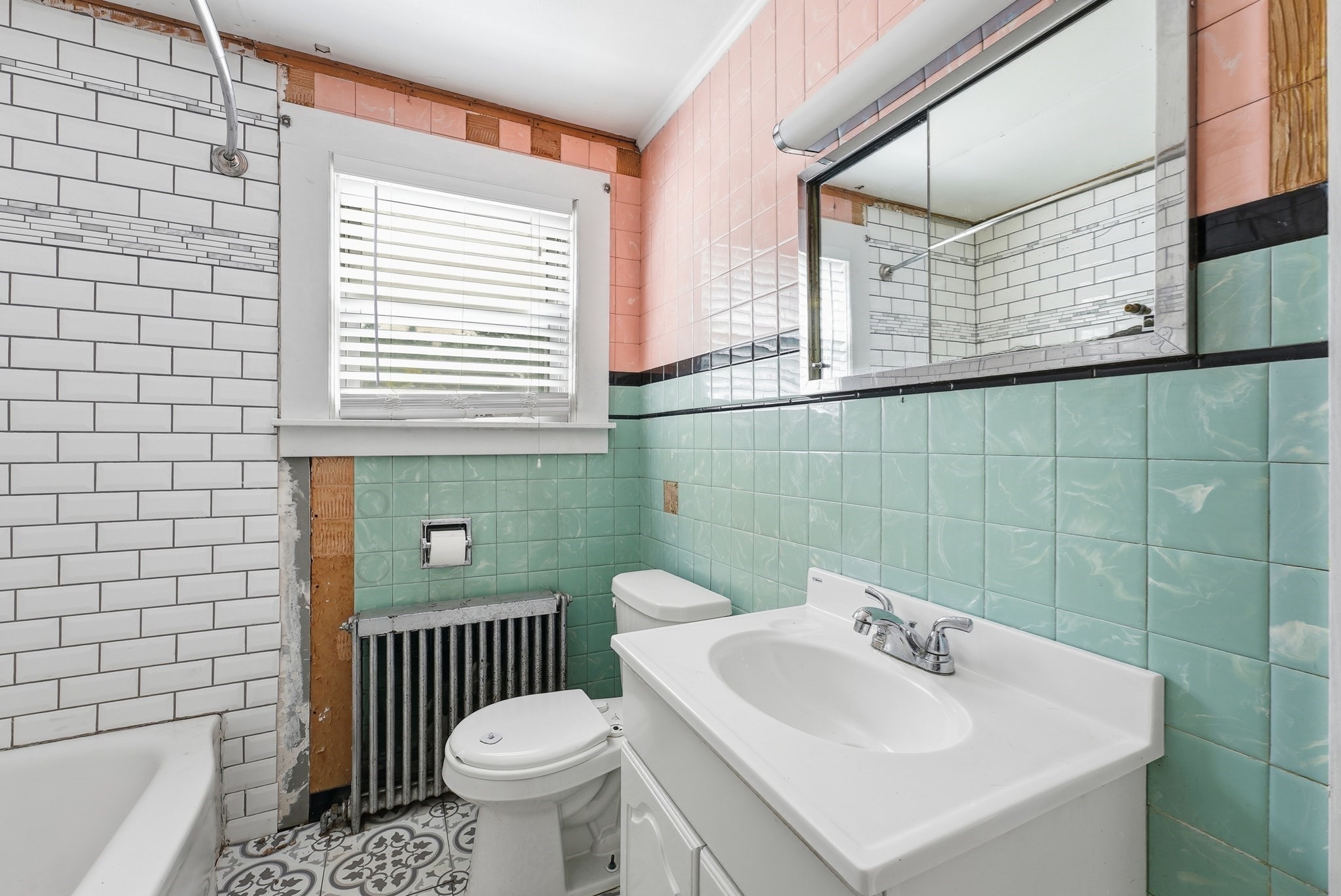 54 Franklin St Property Photo 6