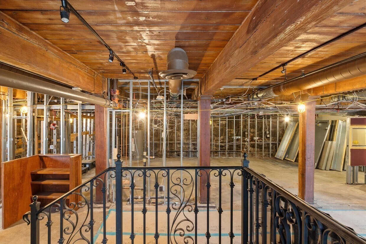 65 Water St Property Photo 5