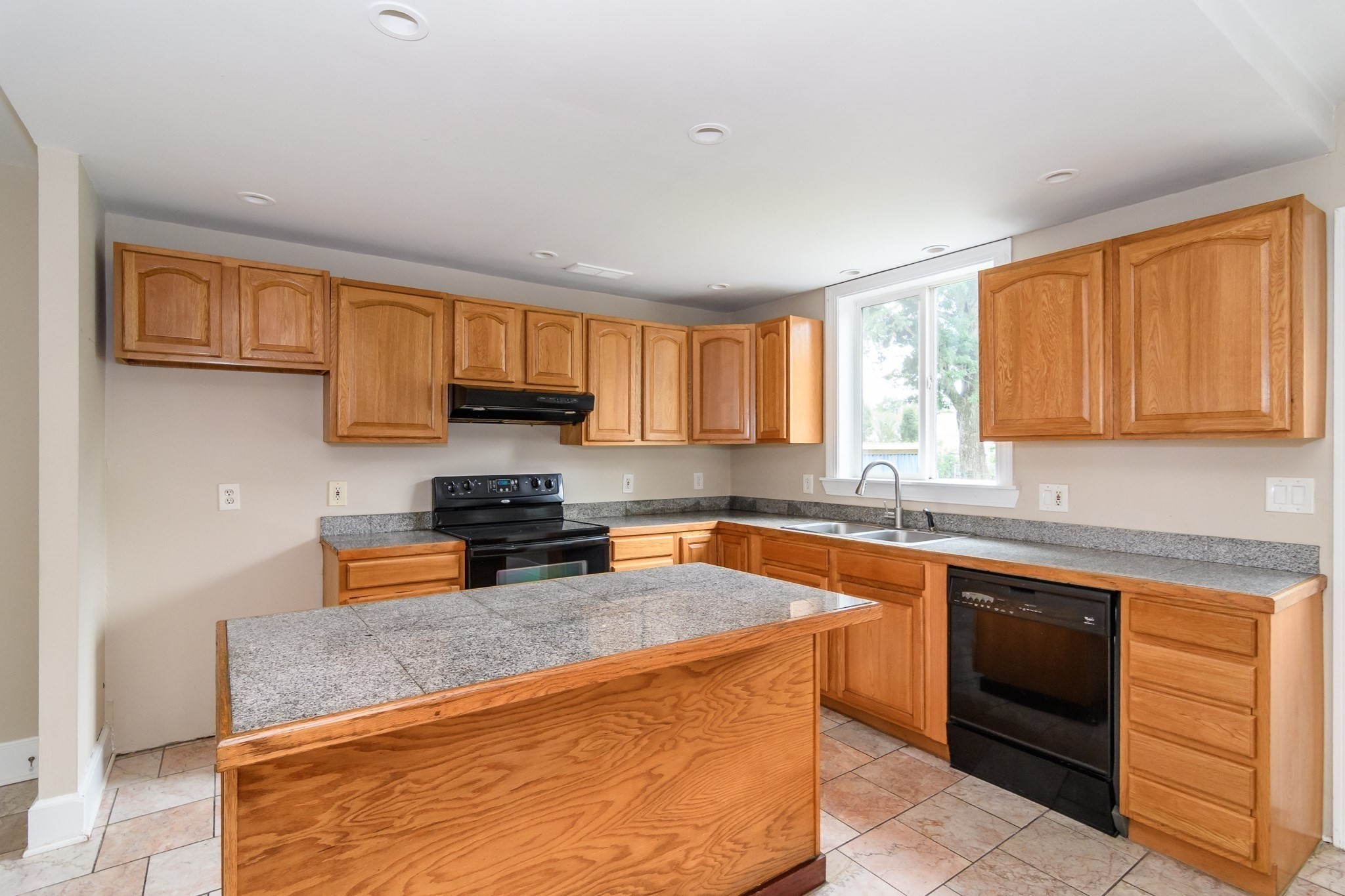 50 N Pleasant St # 50 Property Photo 6
