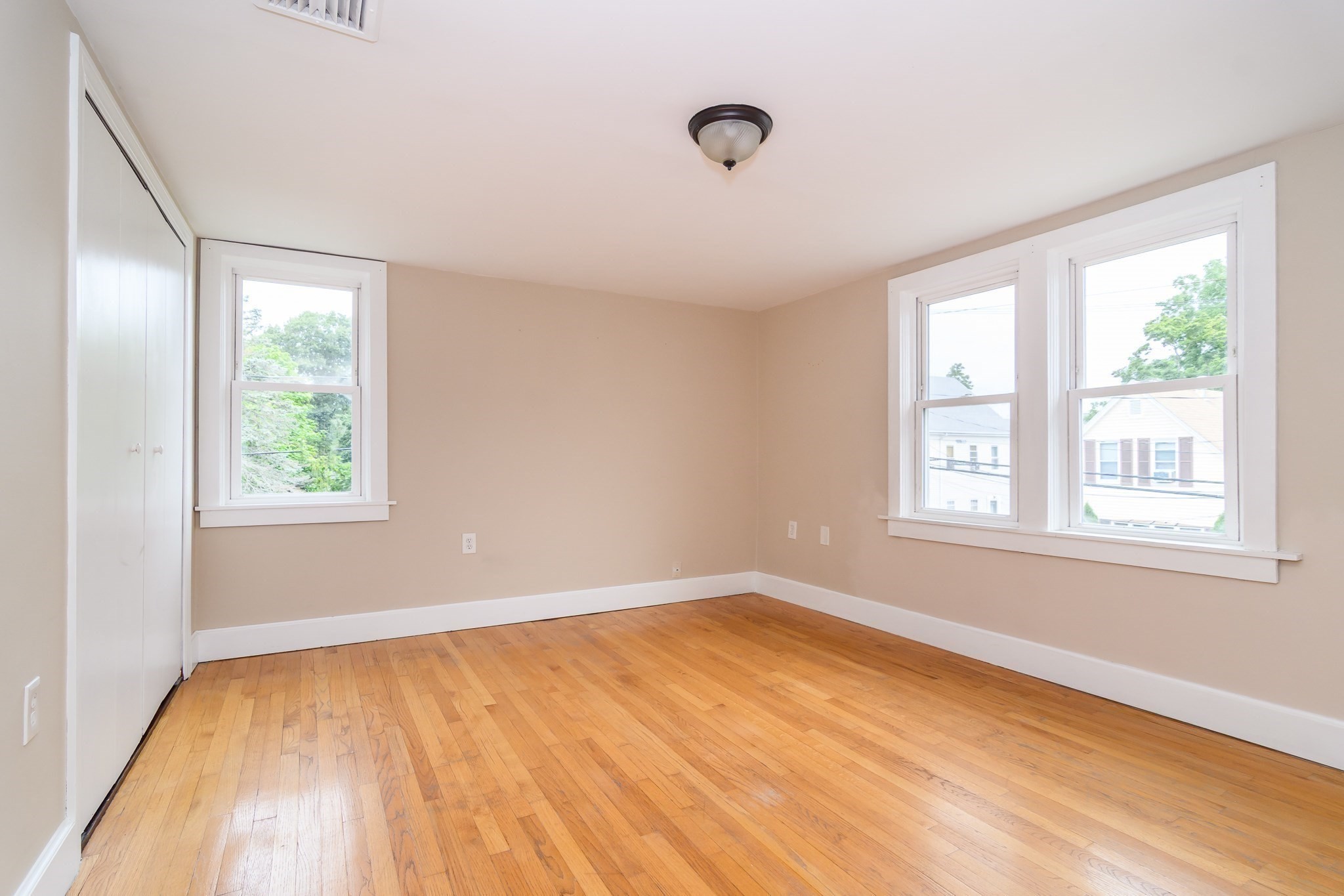 50 N Pleasant St # 50 Property Photo 17