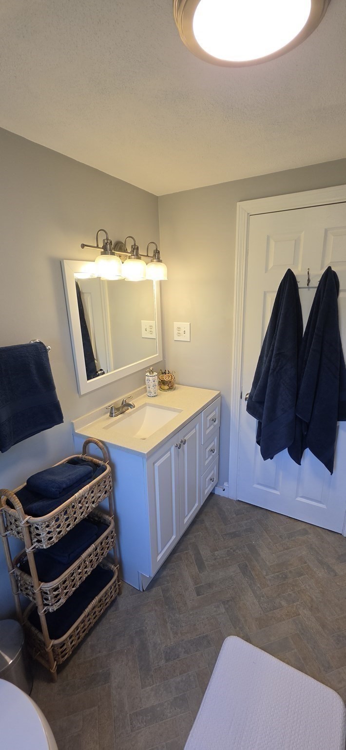14 Indian Road Property Photo 13