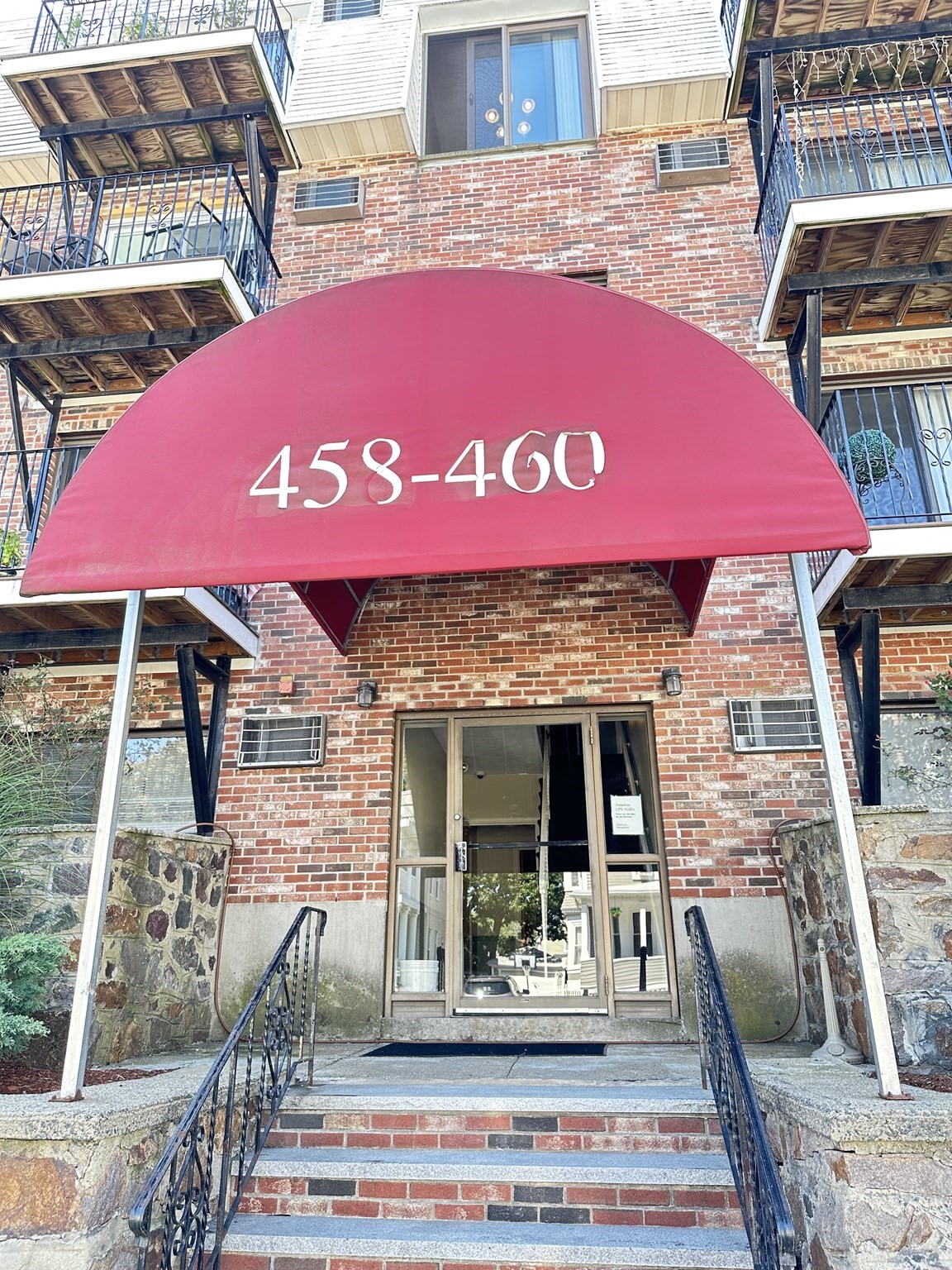 458-460 Eastern Ave # 14 Property Photo 1