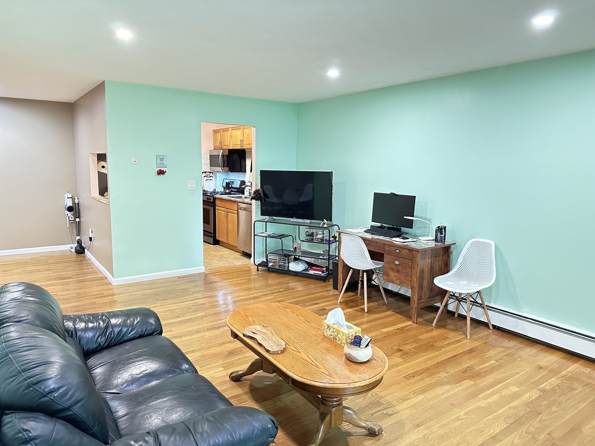 458-460 Eastern Ave # 14 Property Photo 6