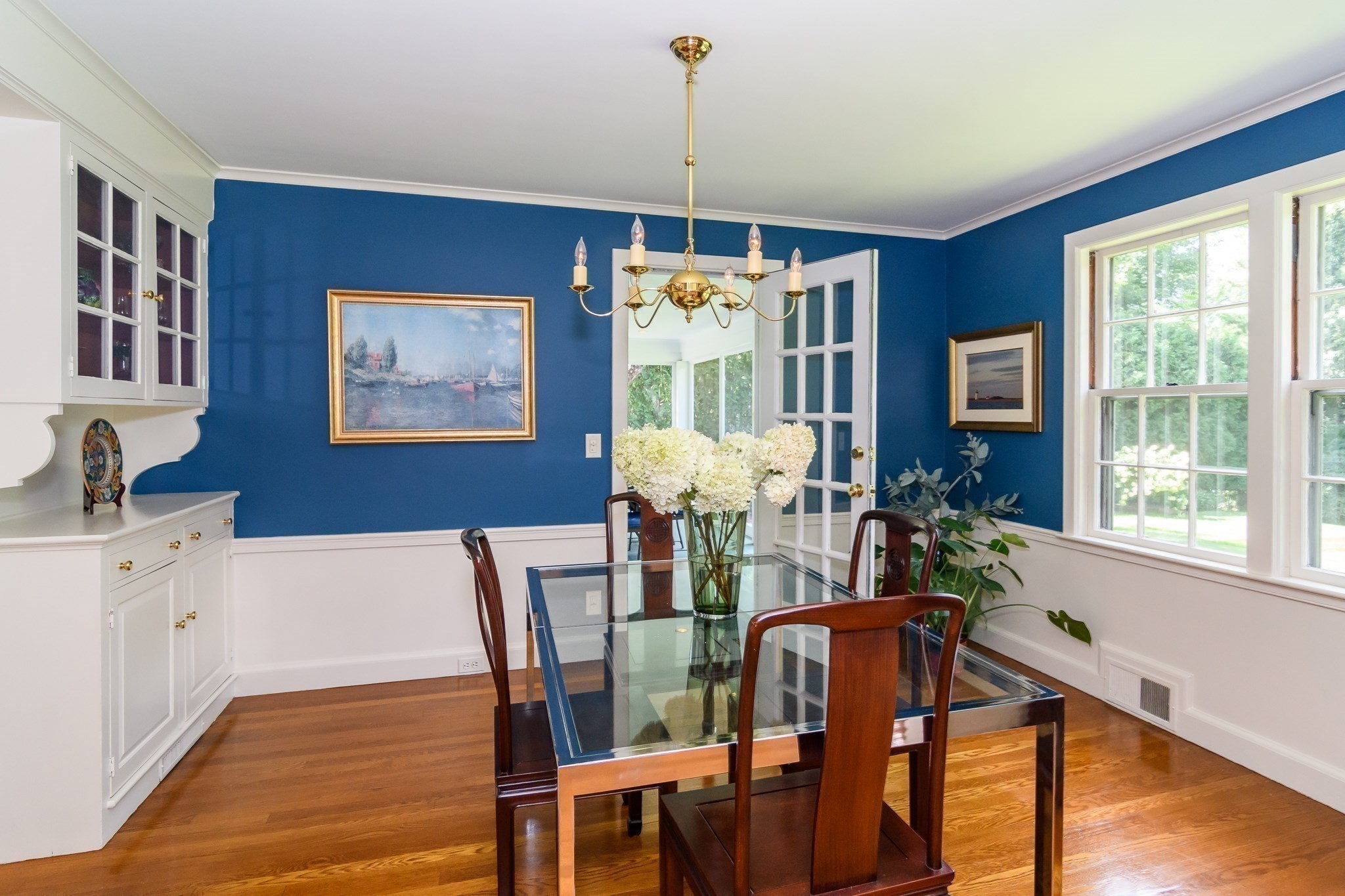 186 Oakland Street Property Photo 5