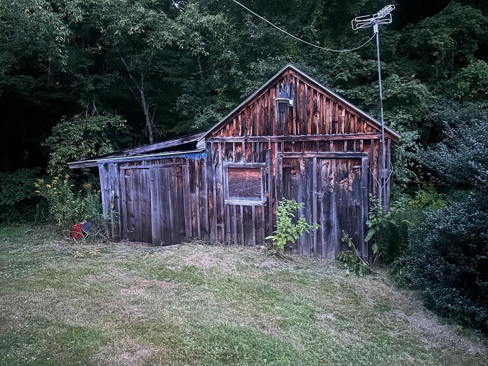 118 Adams Property Photo 37