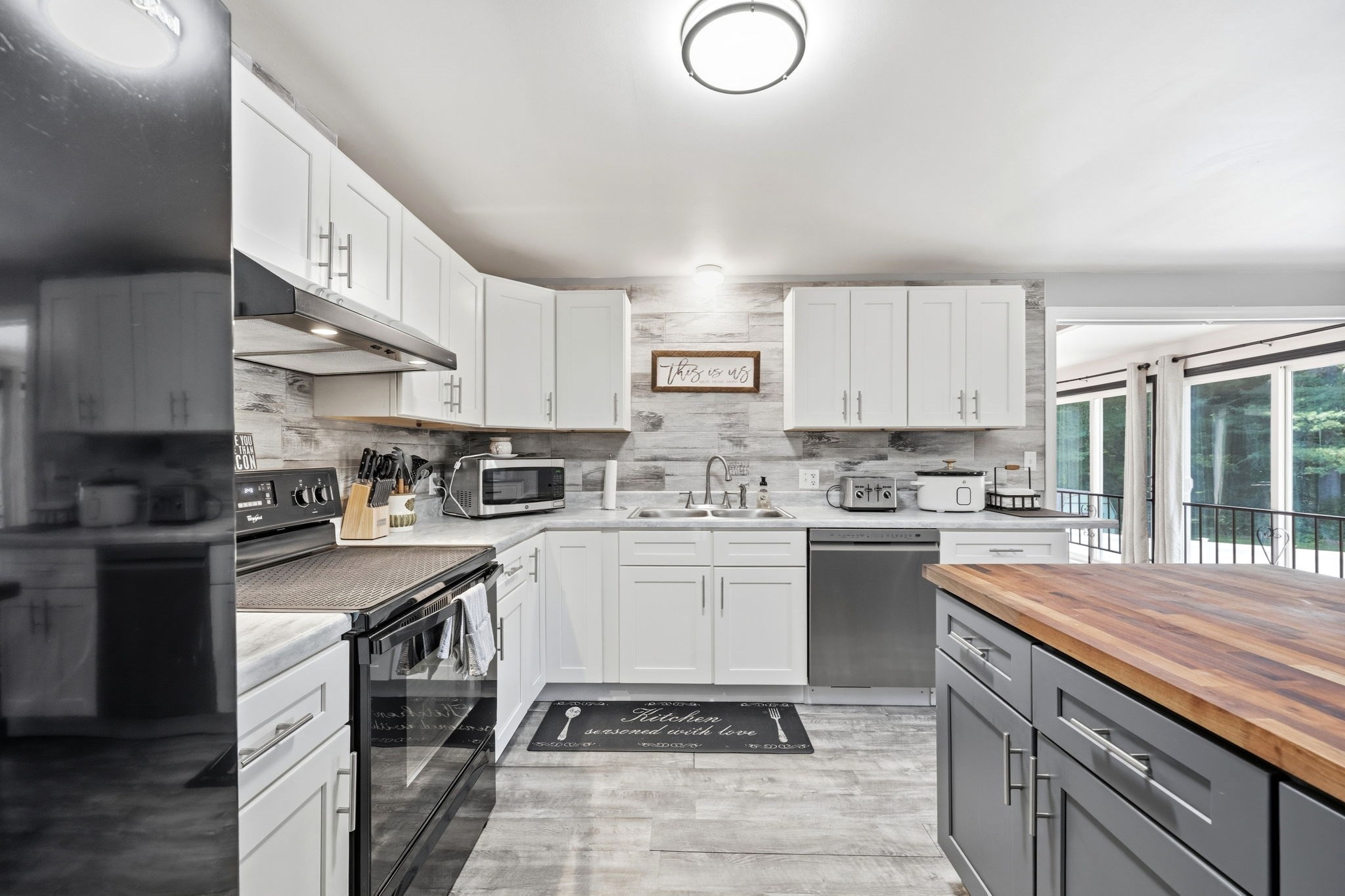 112 Walker Road Property Photo 11