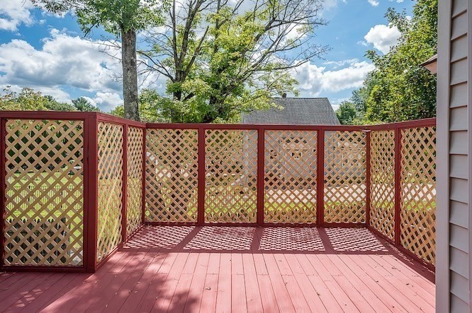 317 Oxford St N Property Photo 26