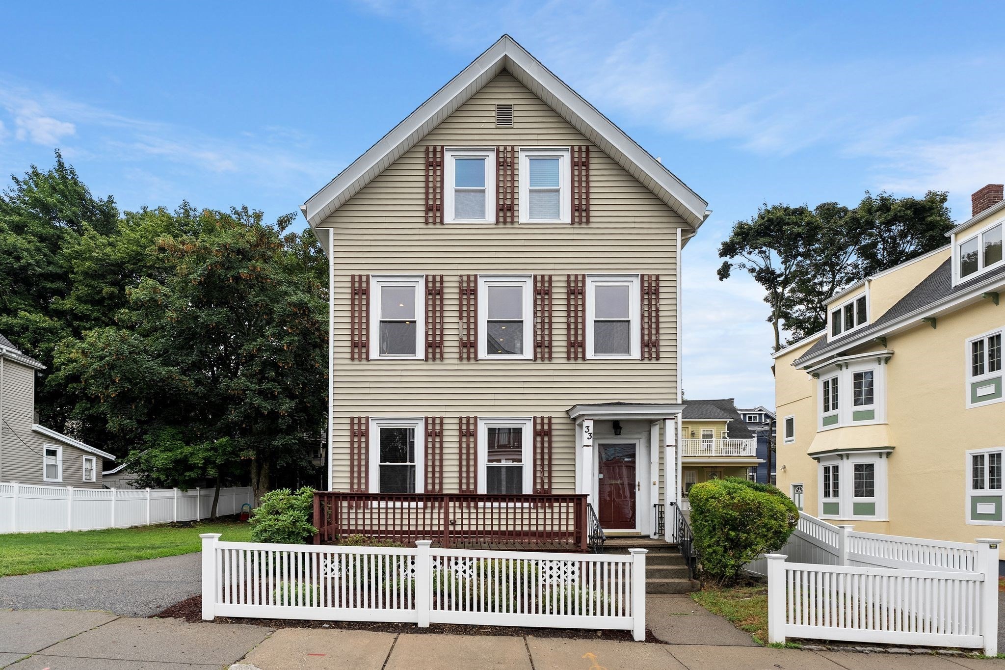 33 Cohasset St # 2 Property Photo 2