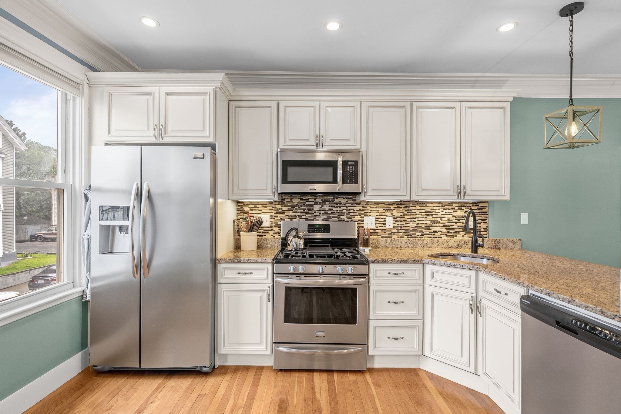 33 Cohasset St # 2 Property Photo 8