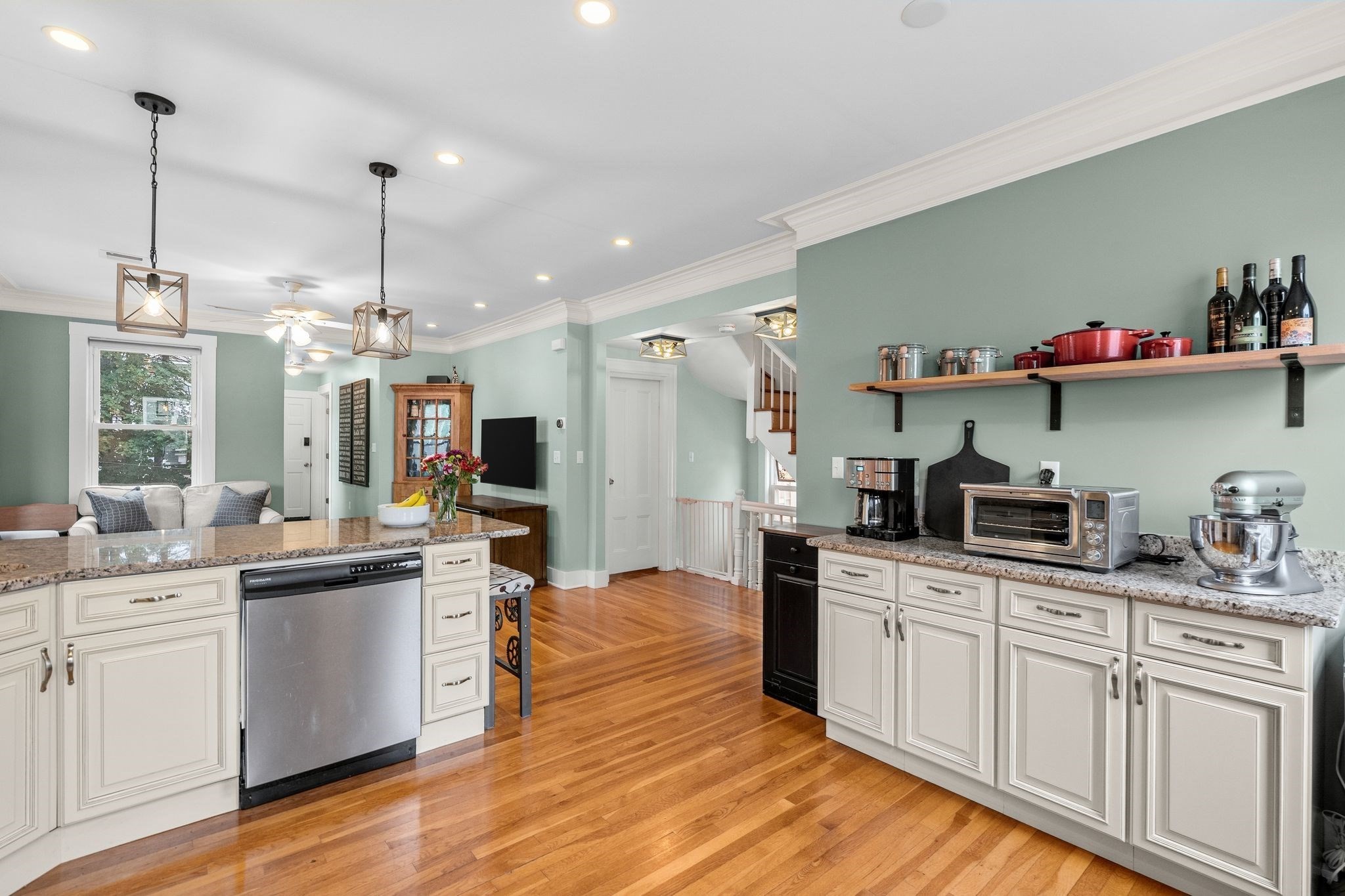33 Cohasset St # 2 Property Photo 10