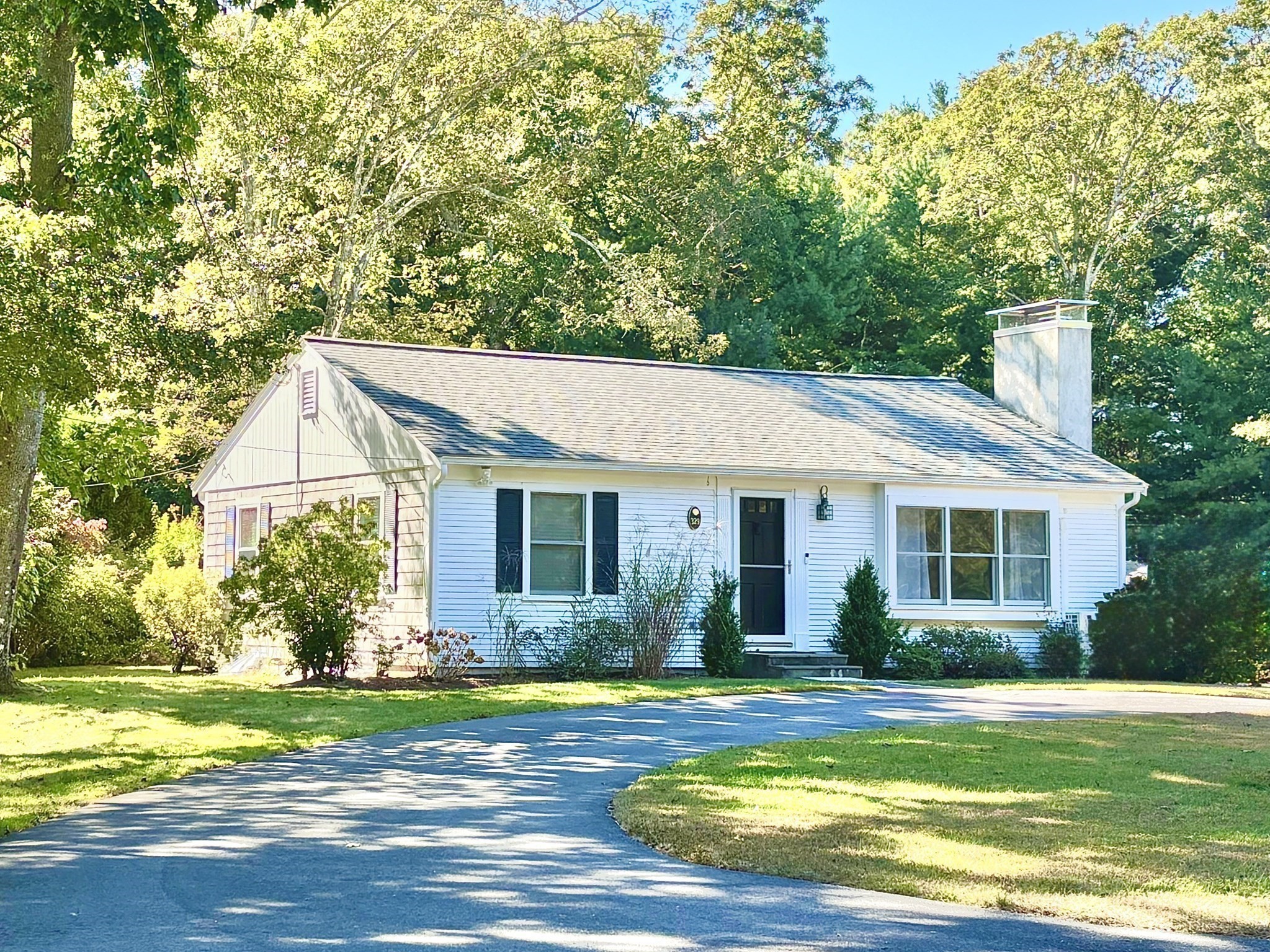 329 Swift Ave Property Photo 3