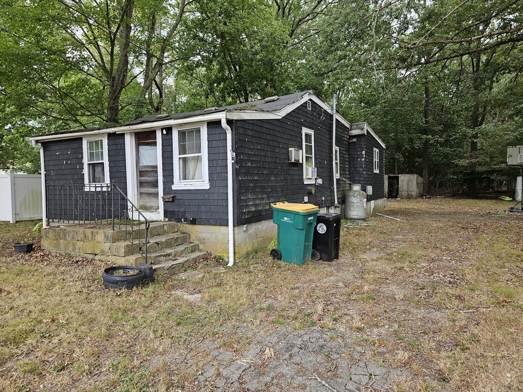149 Jefferson St Property Photo 6