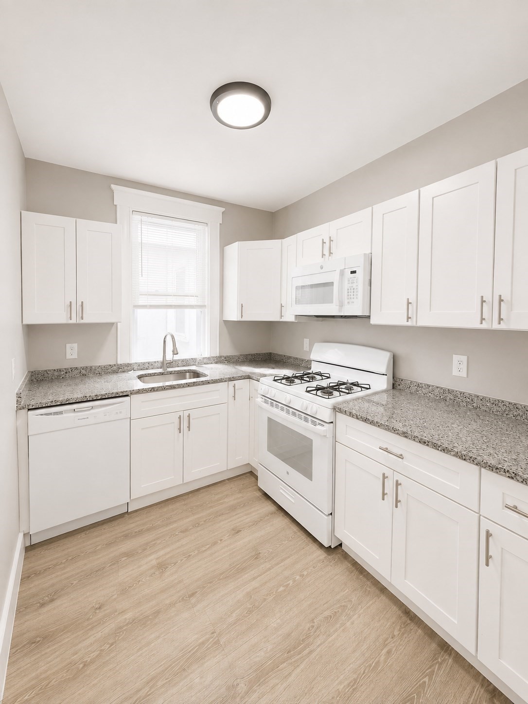 738 Washington Street # 25 Property Photo 1