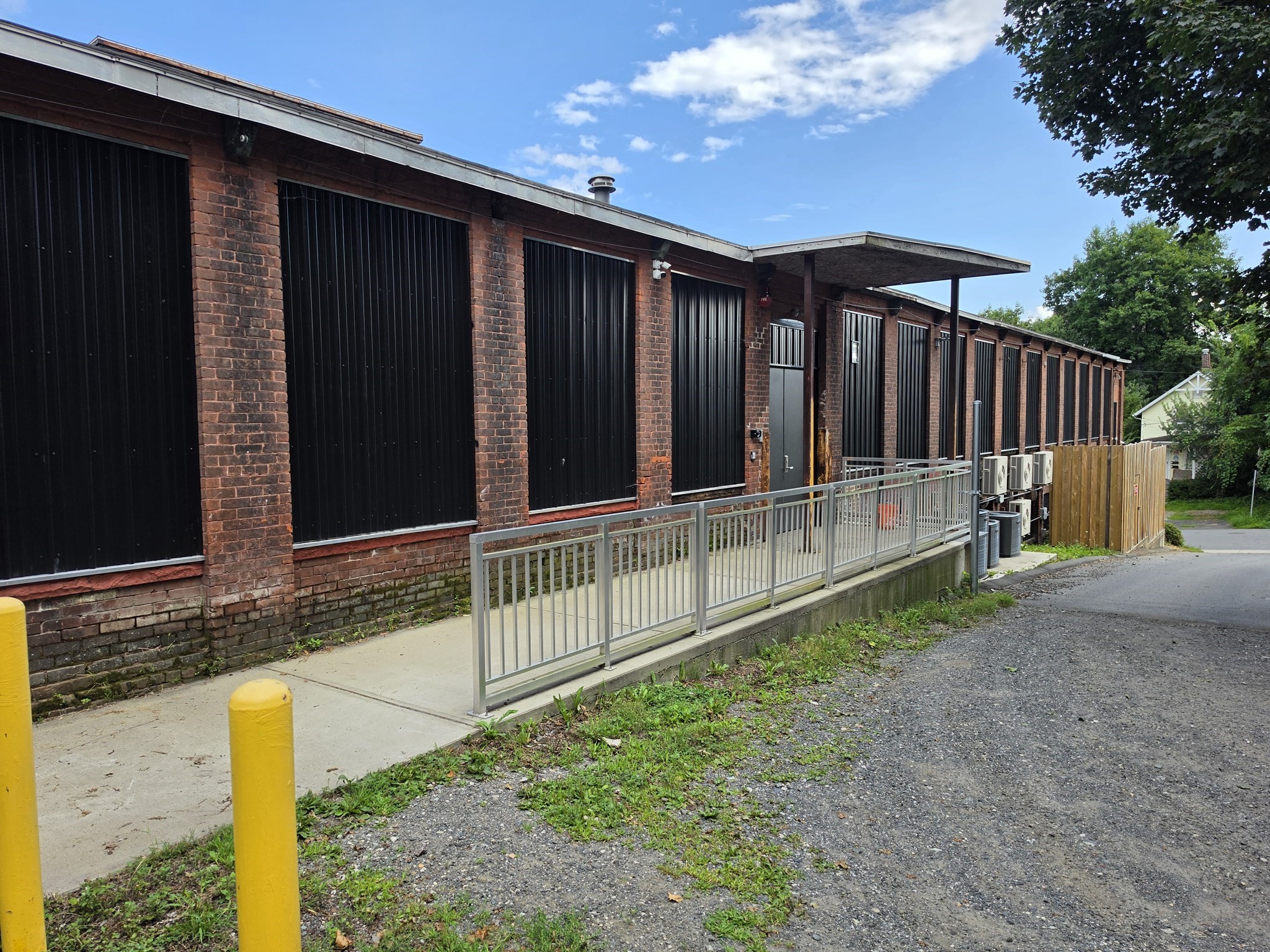 13 Arch St Property Photo 2