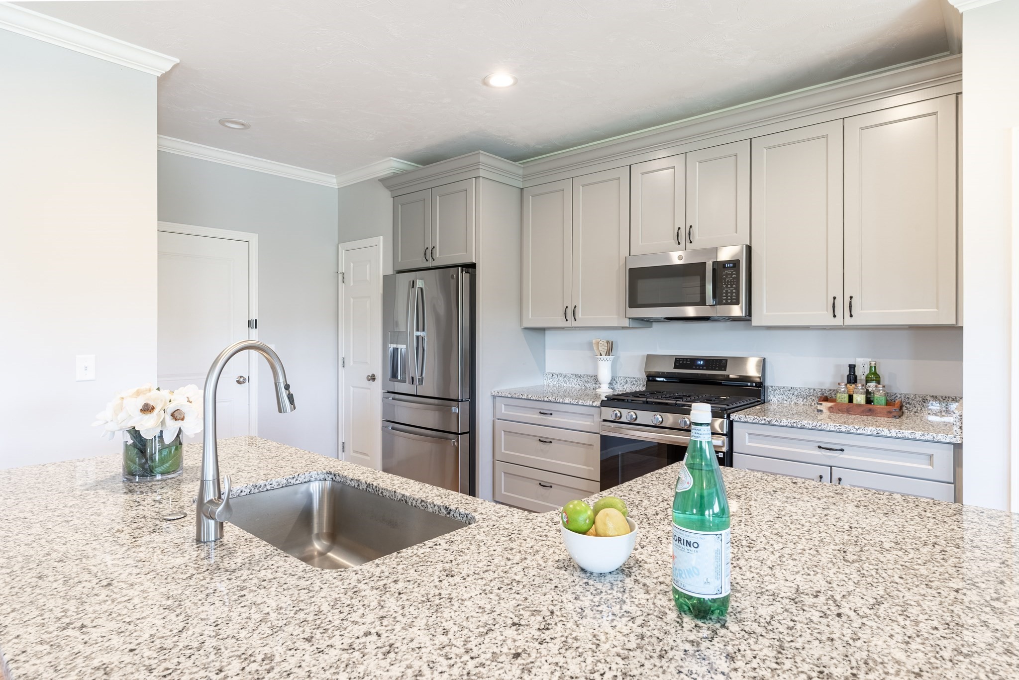 166 Stone Hill Dr # 166 Property Photo 8