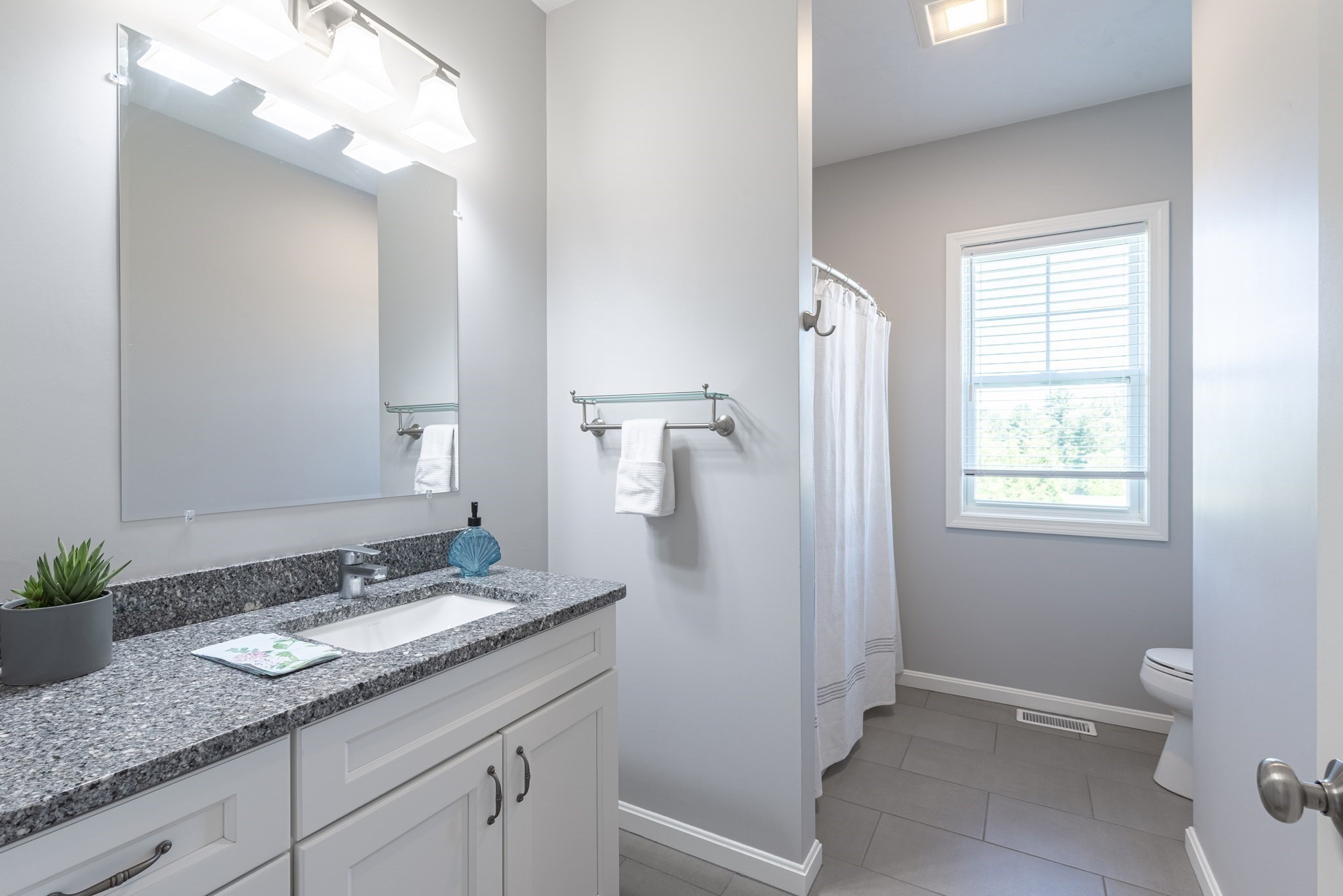 166 Stone Hill Dr # 166 Property Photo 20