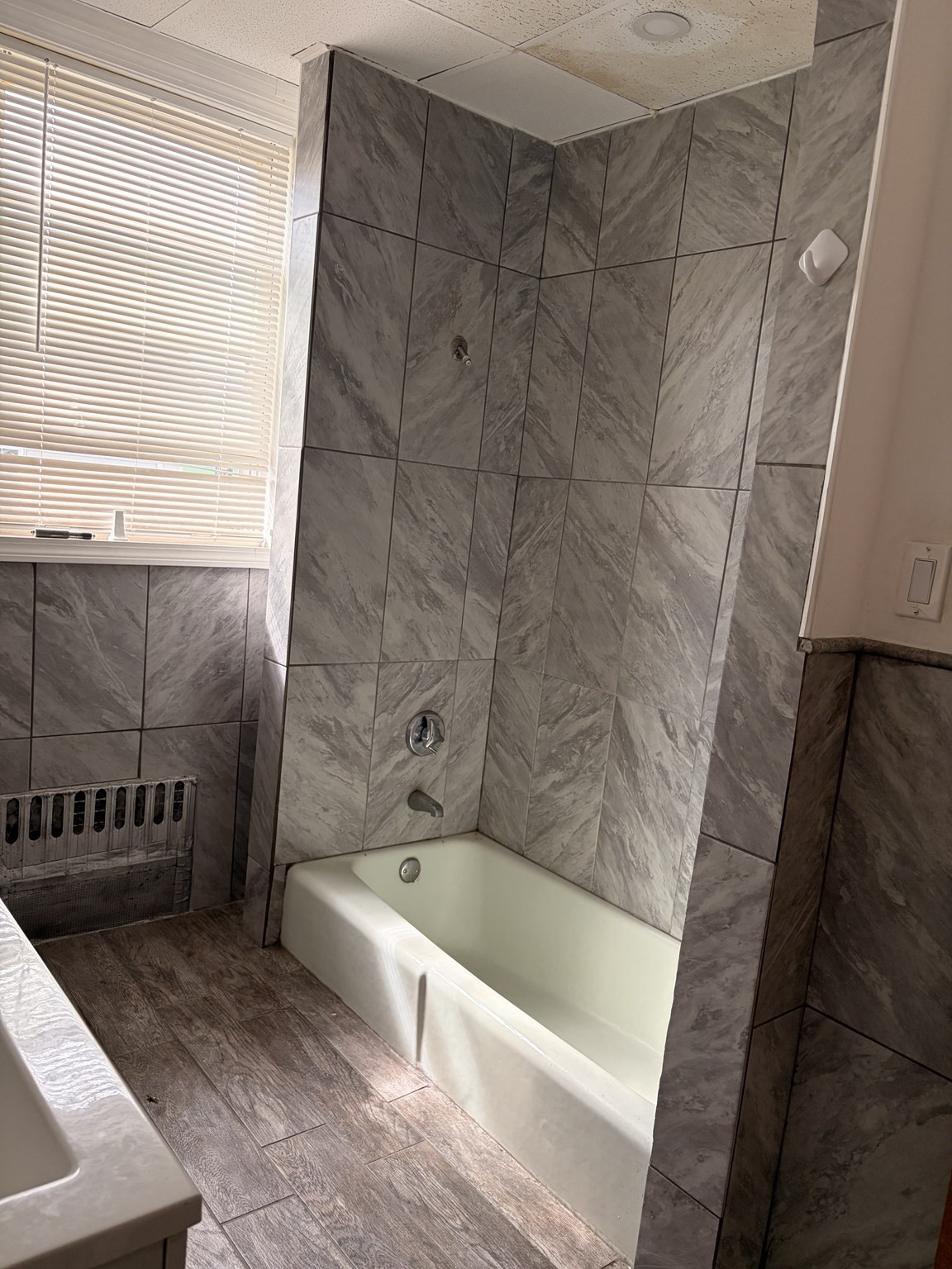 28 Aspinwall Rd # 2 Property Photo 7