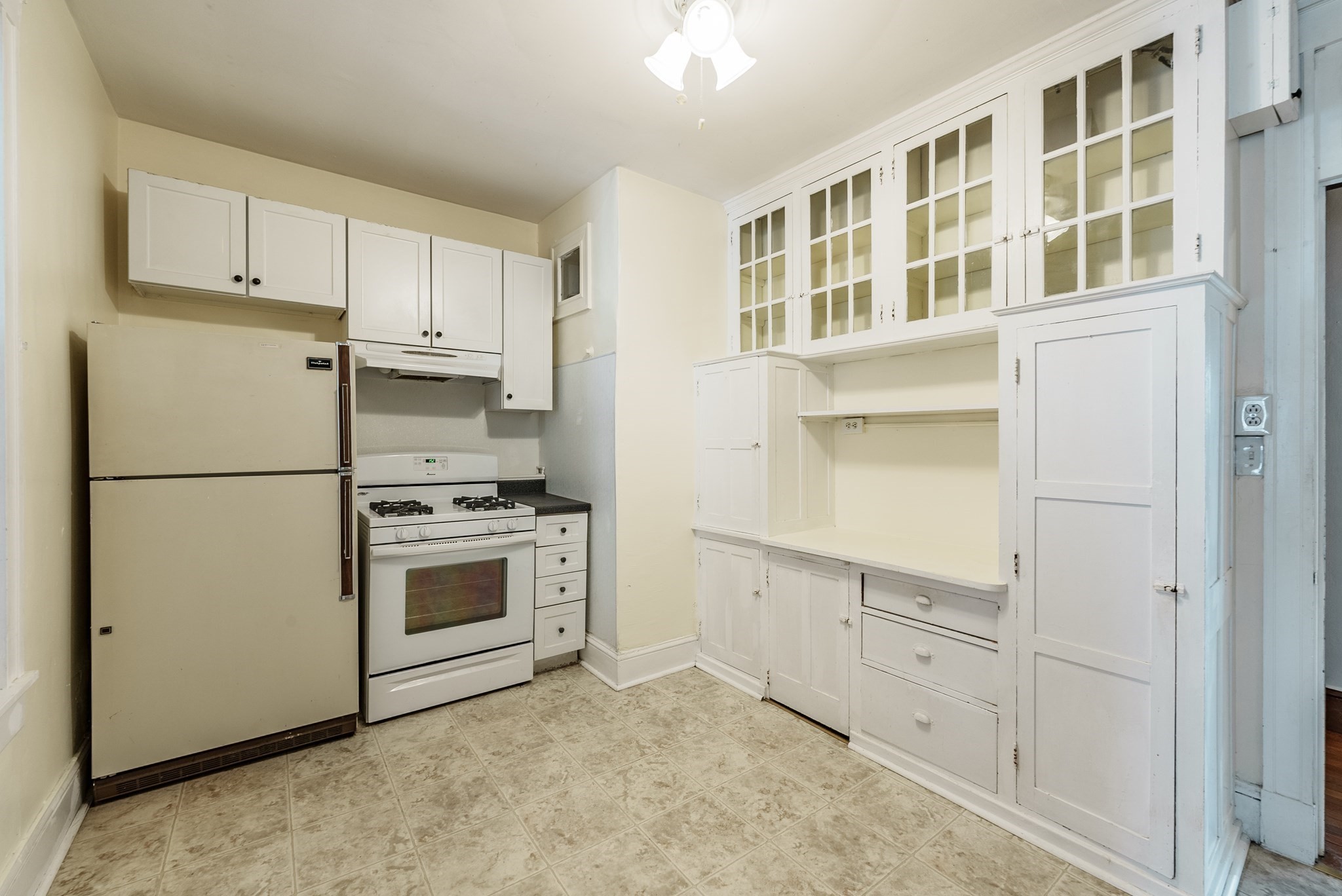 39 O'connor Ave # 2r Property Photo 4