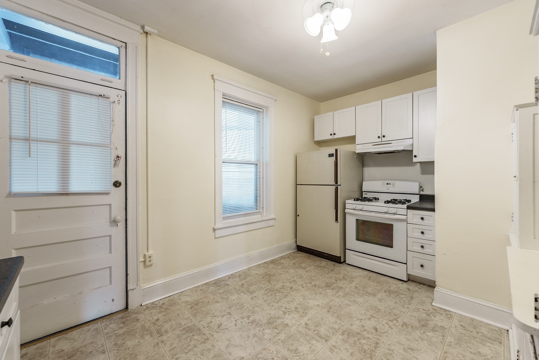 39 O'connor Ave # 2r Property Photo 7