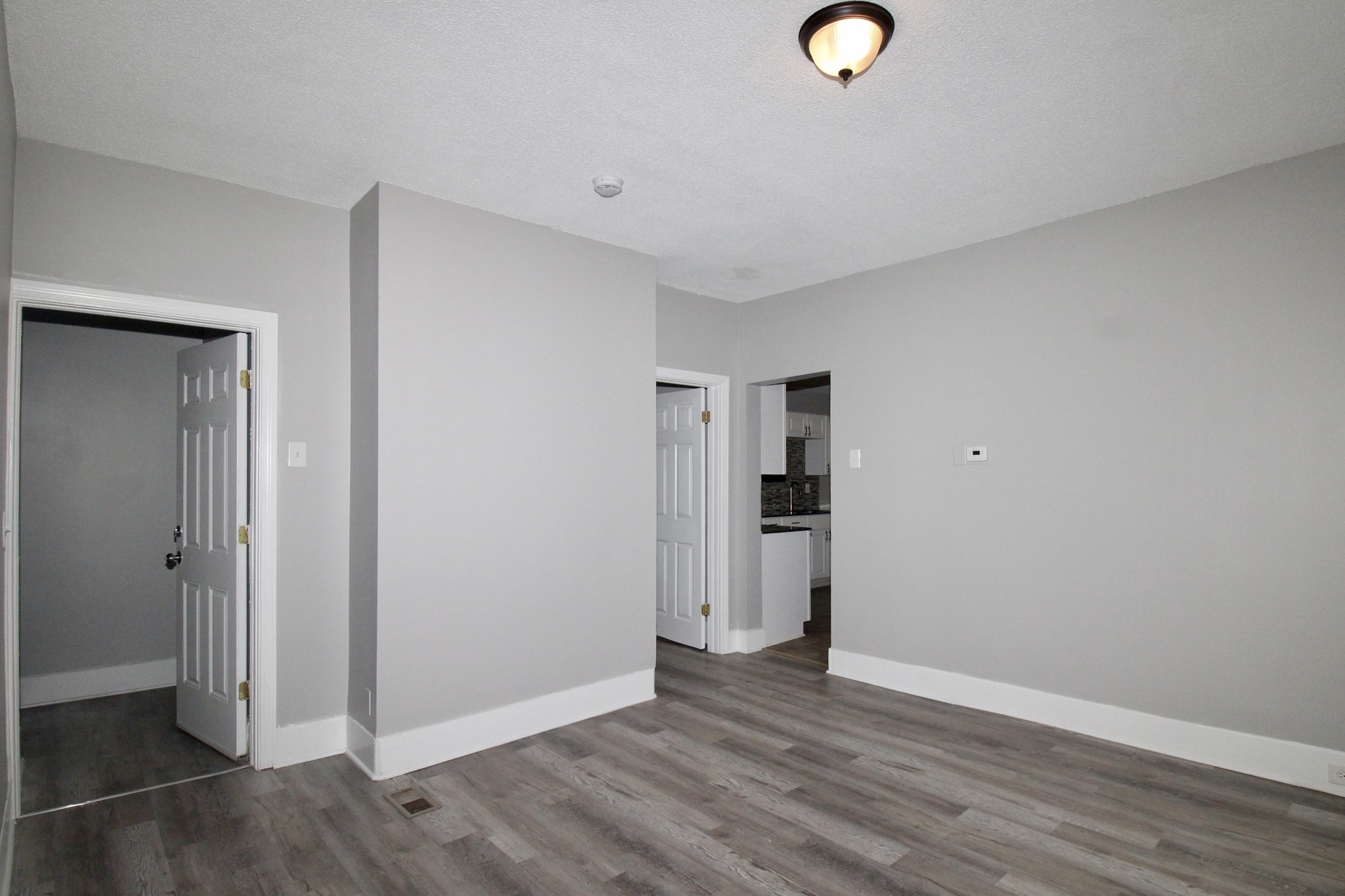 129 Catharine St Property Photo 11