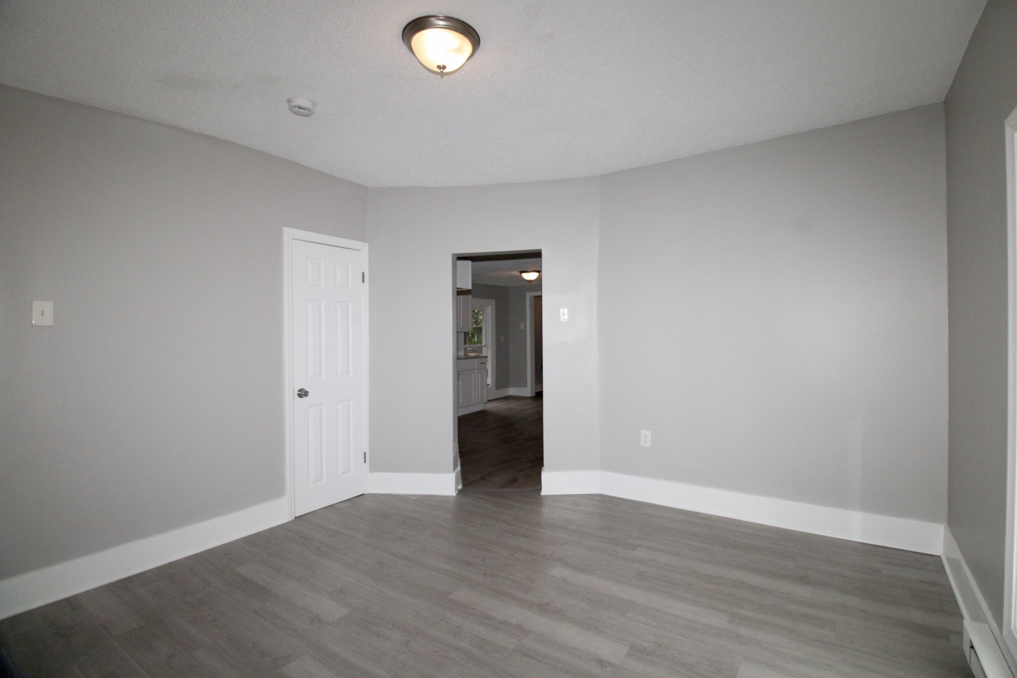 129 Catharine St Property Photo 17