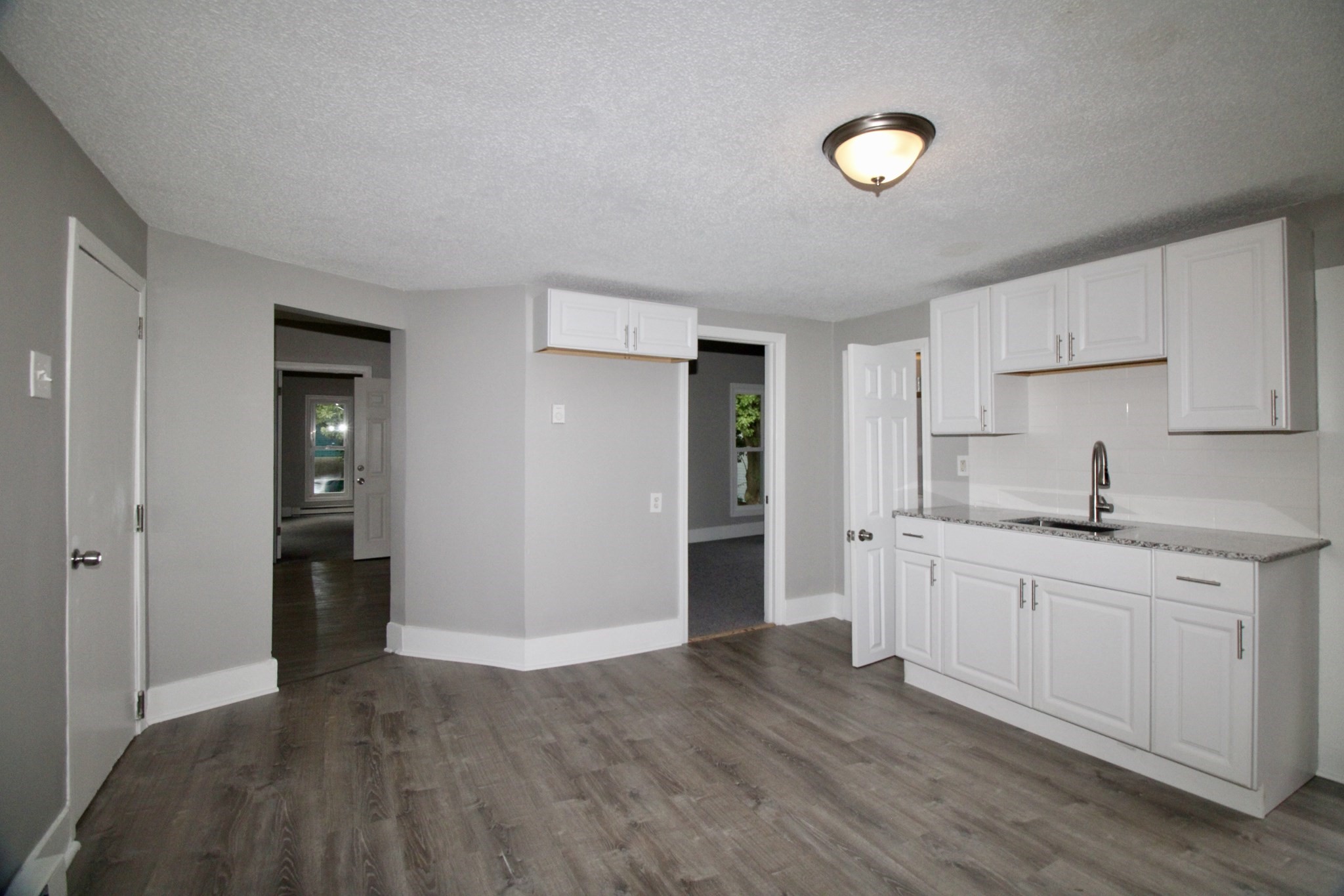 129 Catharine St Property Photo 20