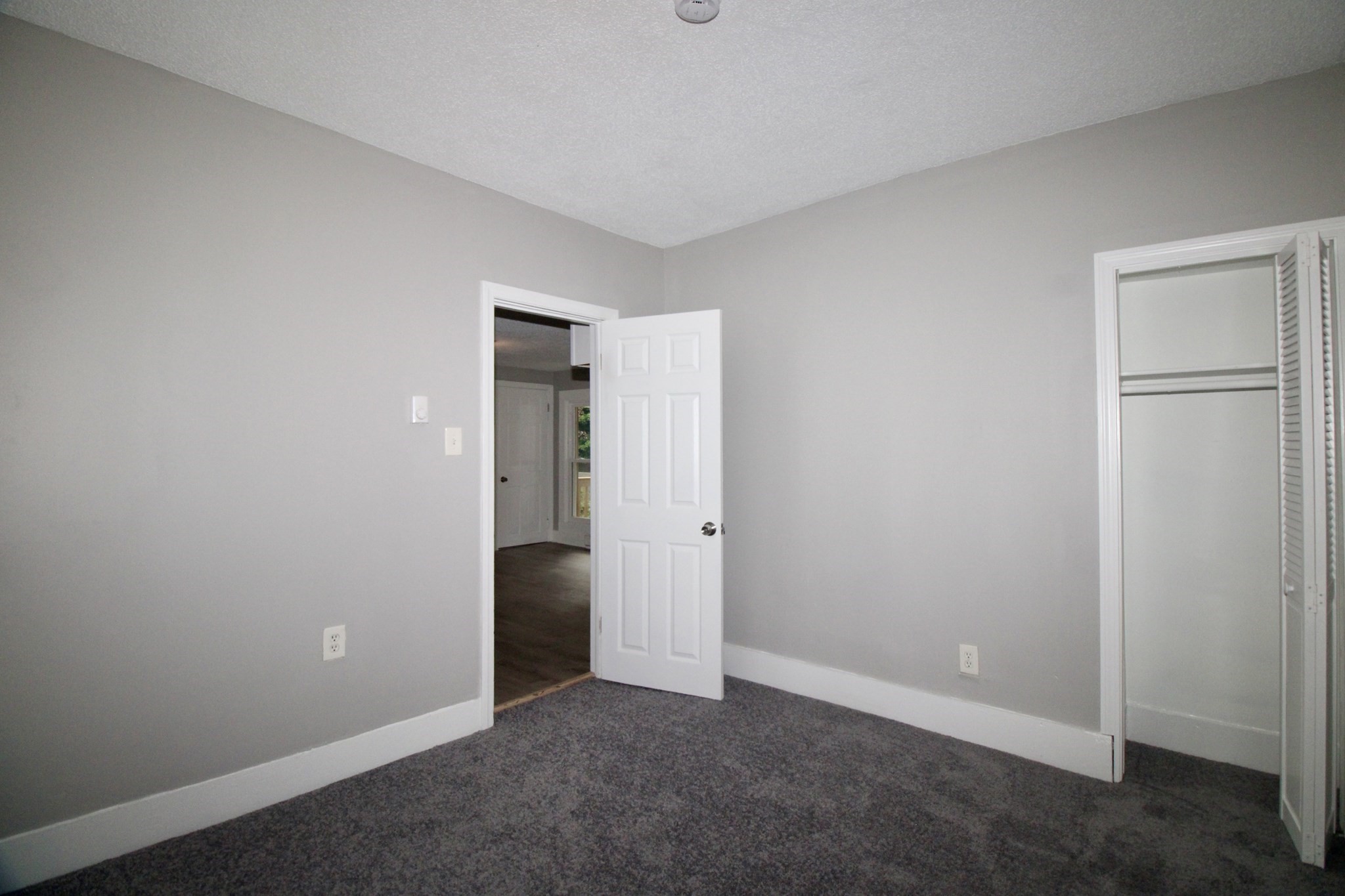 129 Catharine St Property Photo 22