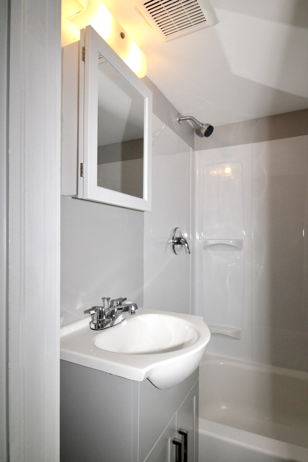 129 Catharine St Property Photo 23