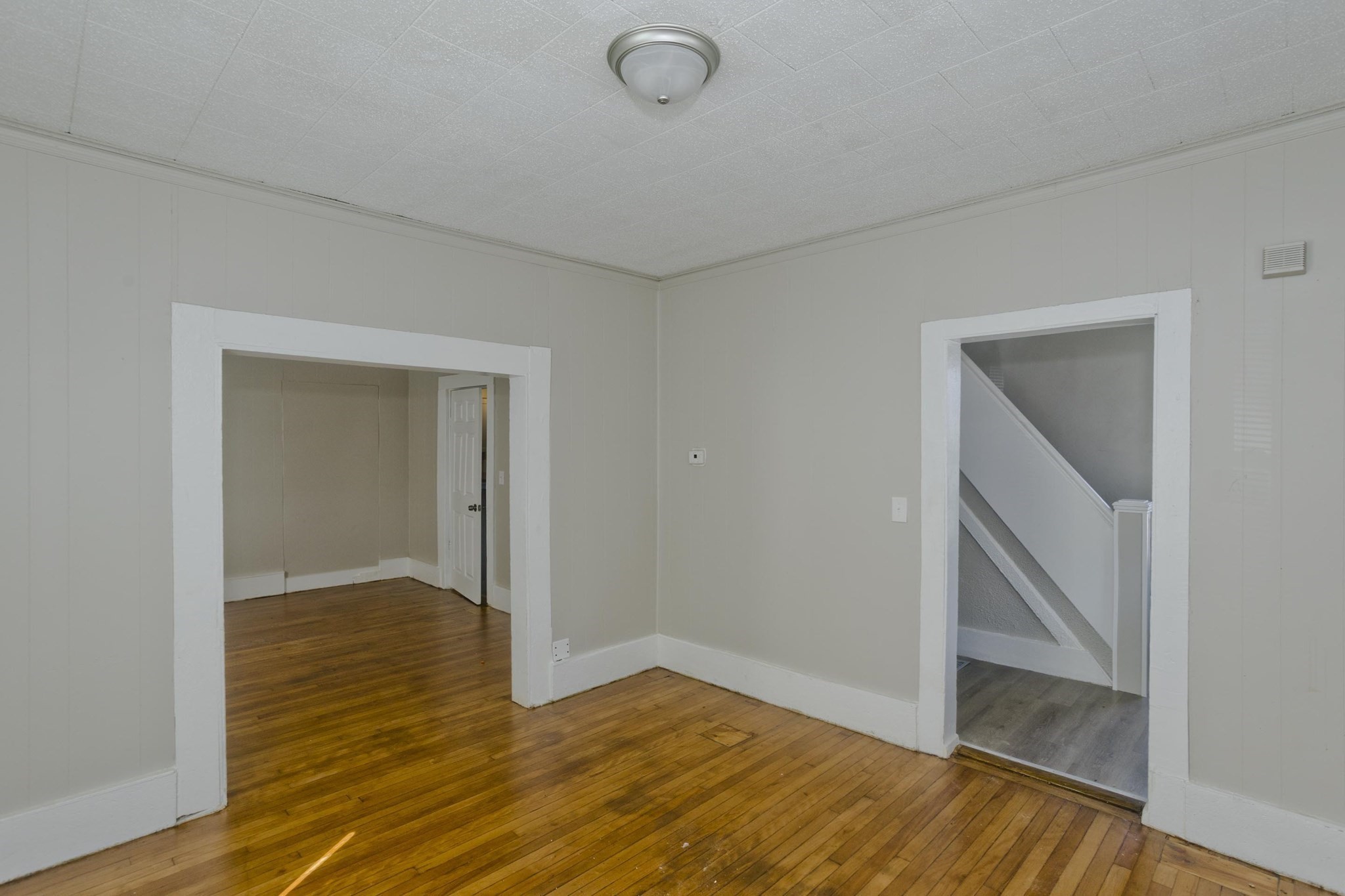 30 Hawthorne St Property Photo 9