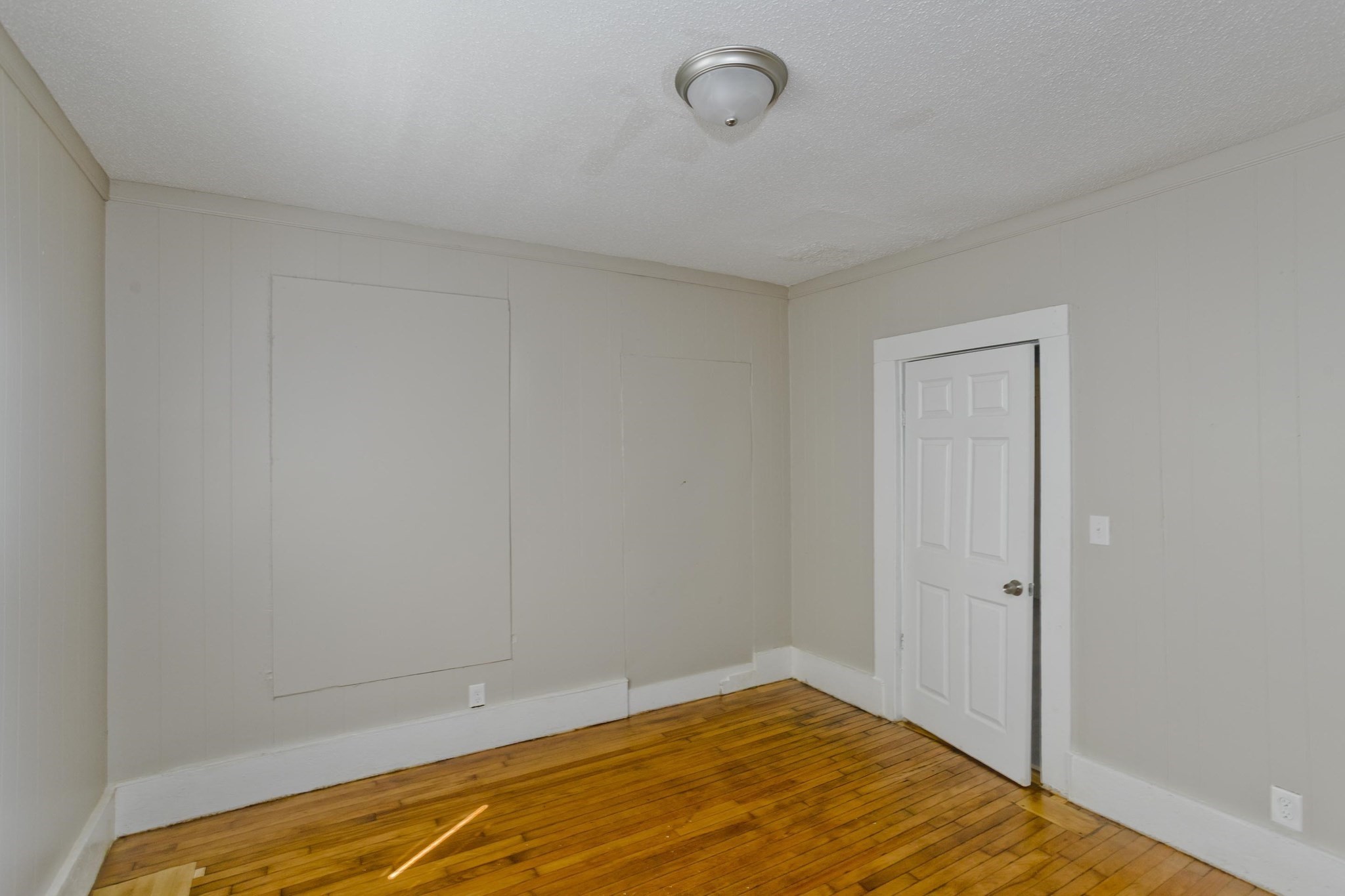 30 Hawthorne St Property Photo 19