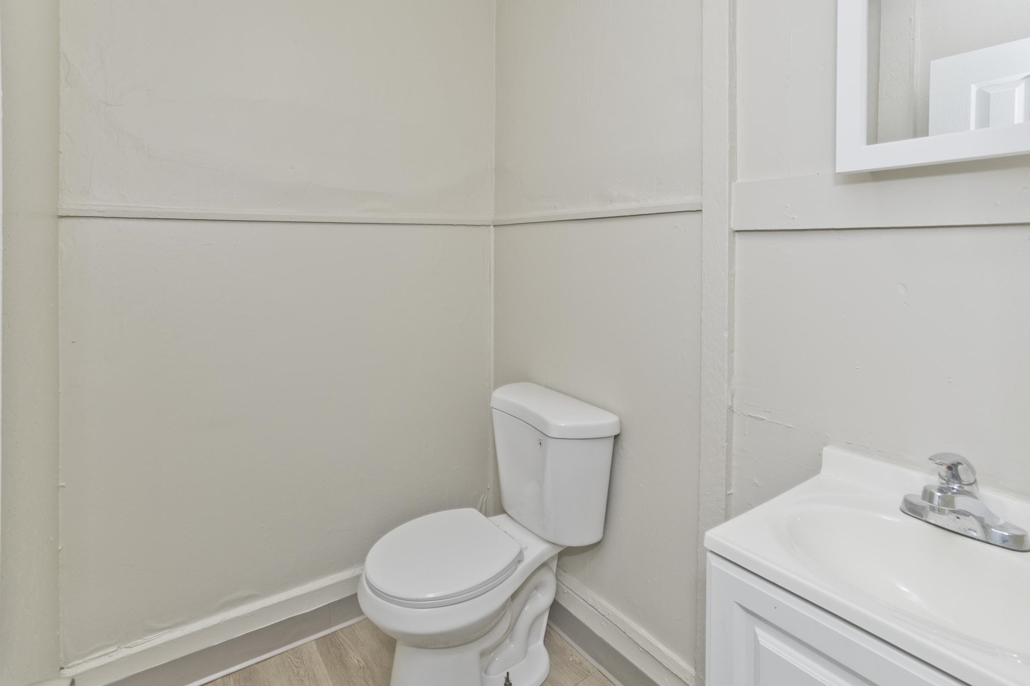 30 Hawthorne St Property Photo 24