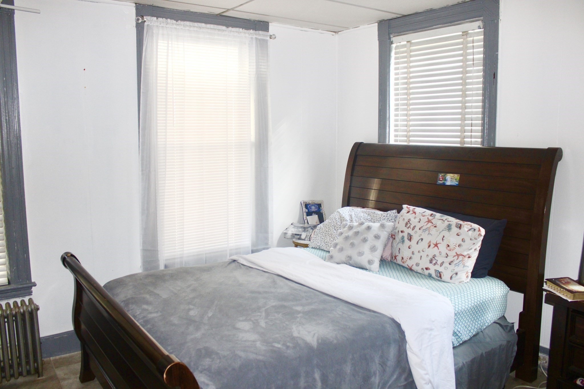 10 Hollywood St Property Photo 7