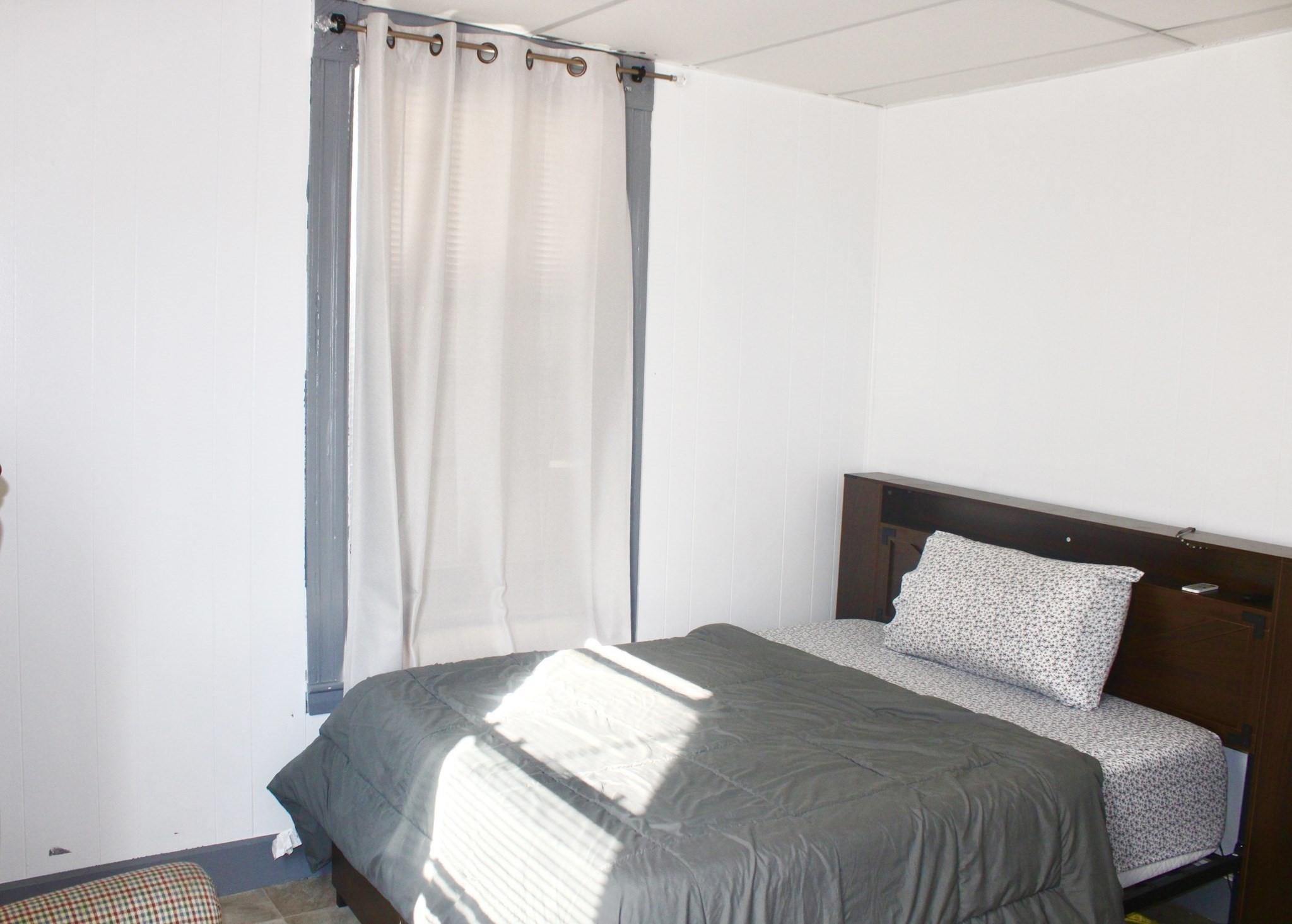 10 Hollywood St Property Photo 8