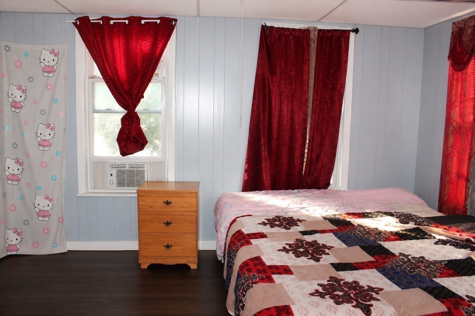 10 Hollywood St Property Photo 16