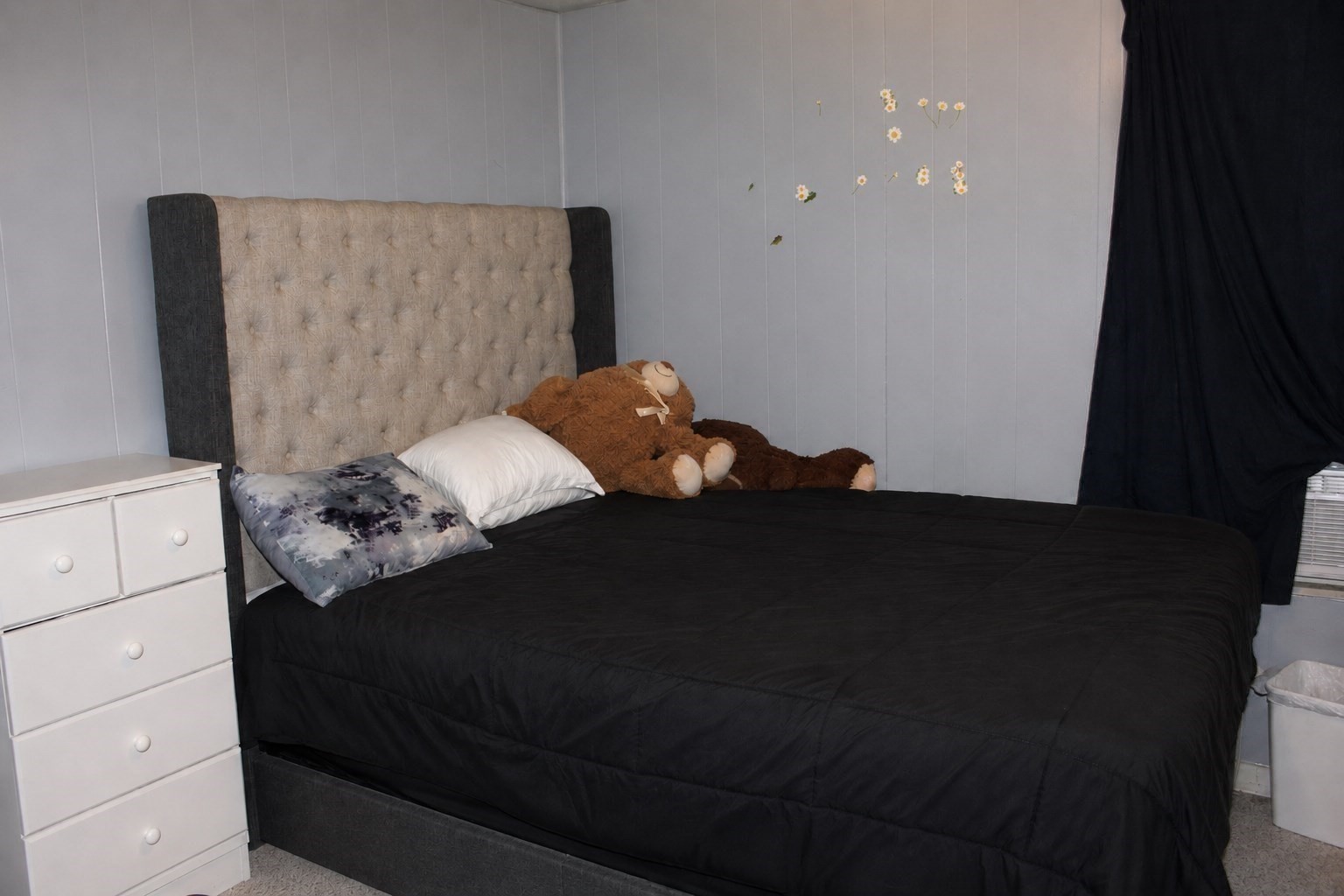 10 Hollywood St Property Photo 17