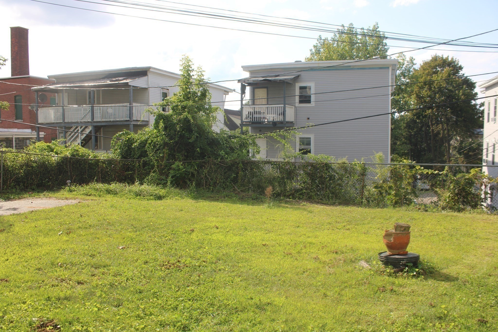 10 Hollywood St Property Photo 27