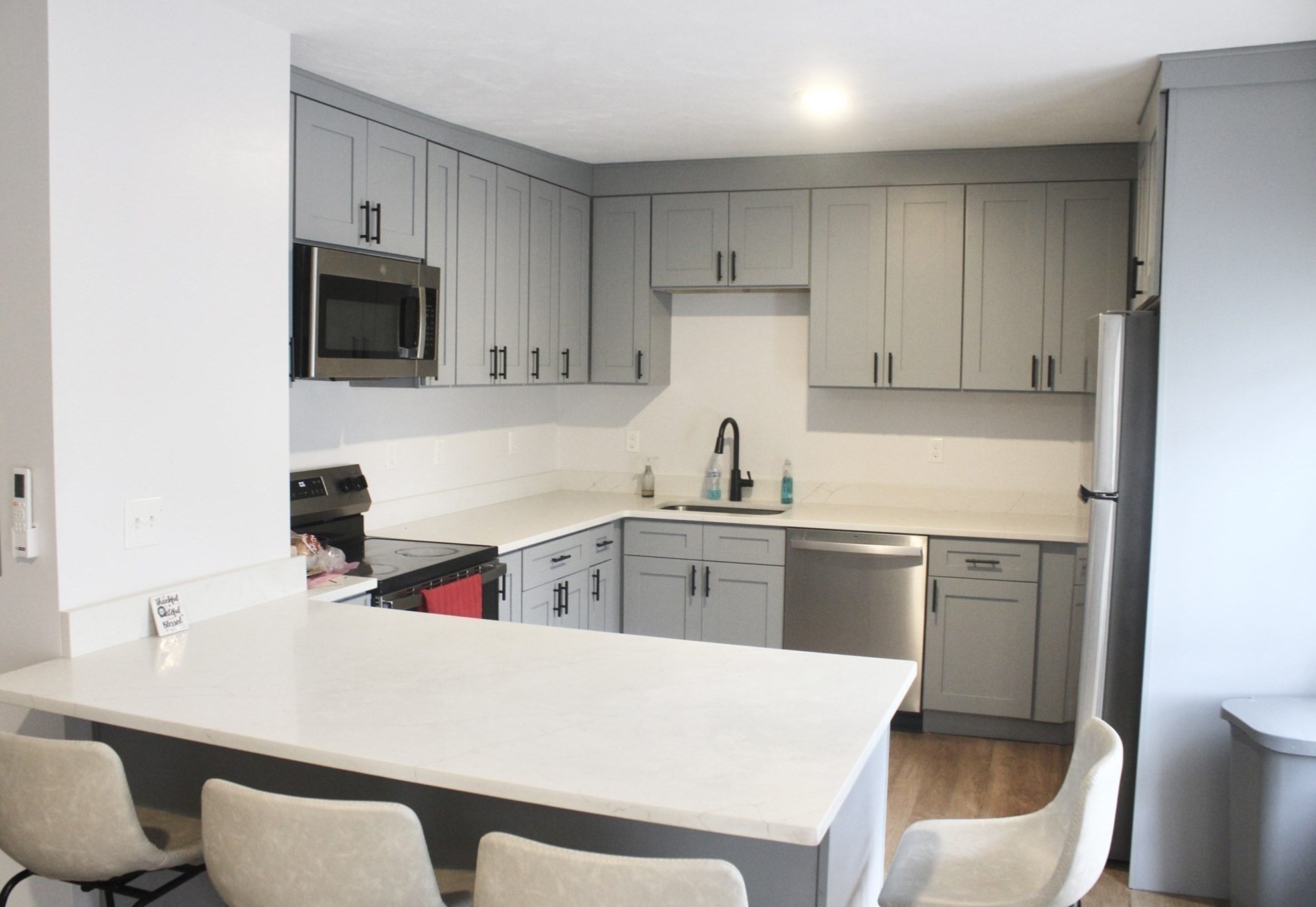 76 Park St # 2 Property Photo 3