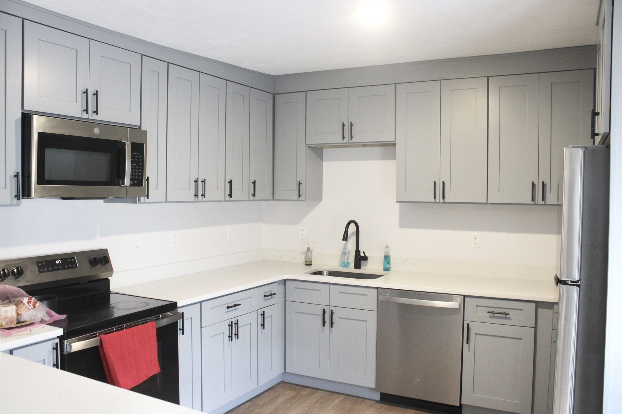 76 Park St # 2 Property Photo 4