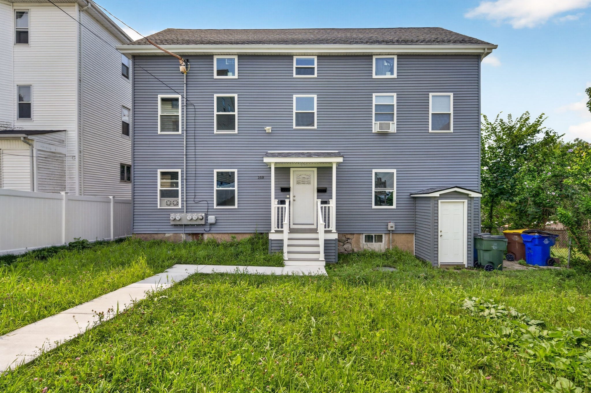 169 Grant St Property Photo 3
