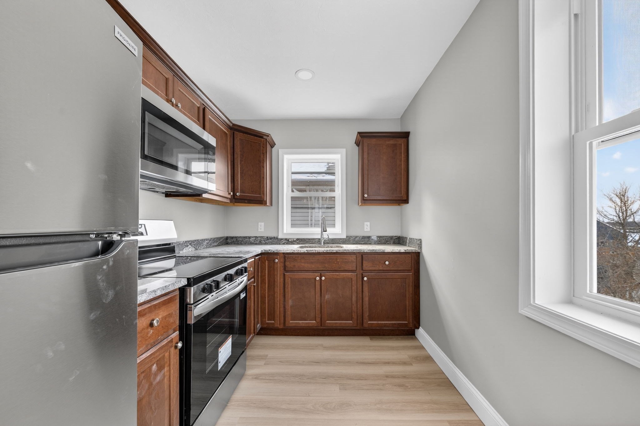 169 Grant St Property Photo 39